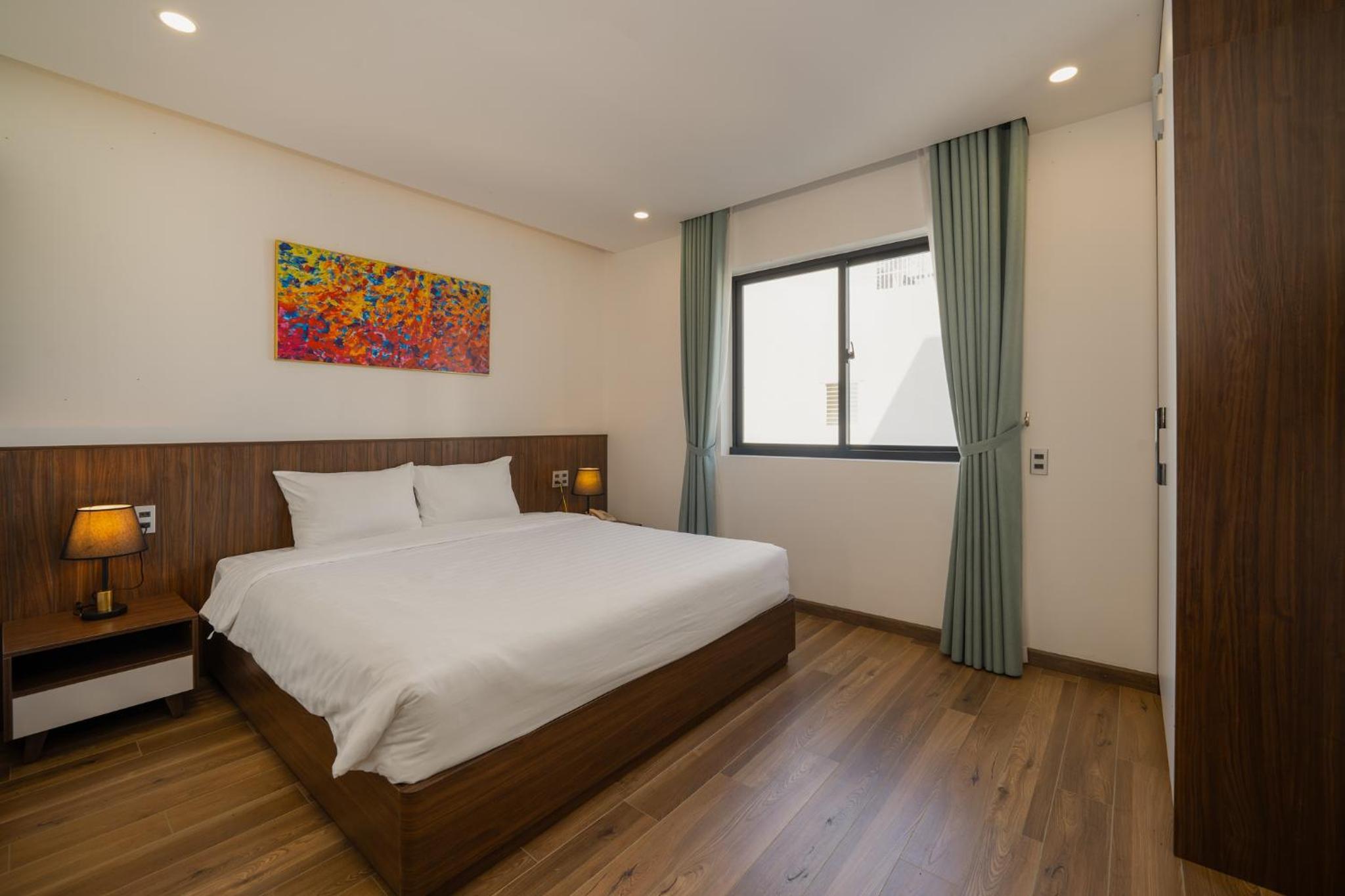 Standard King Room