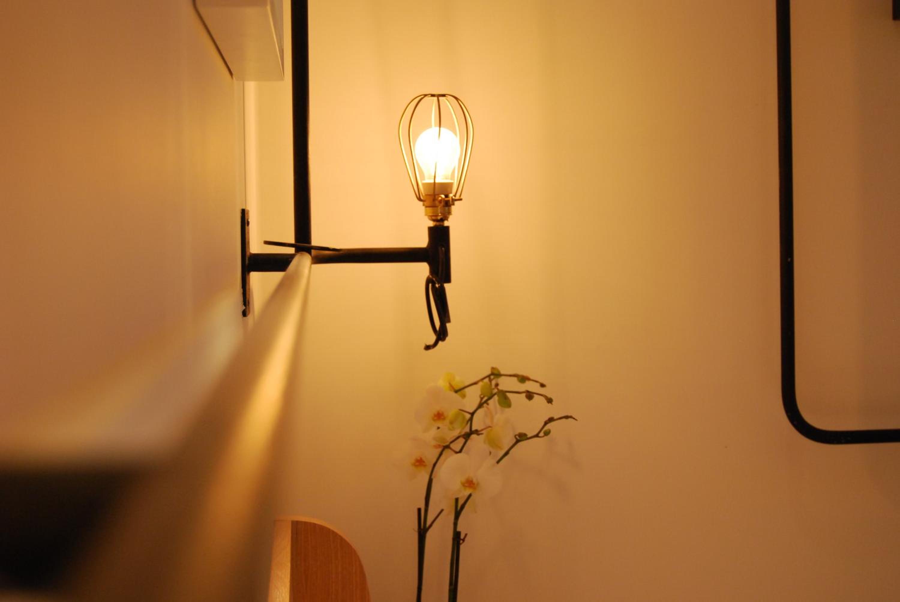 Small Room with Interior View - Photo 12