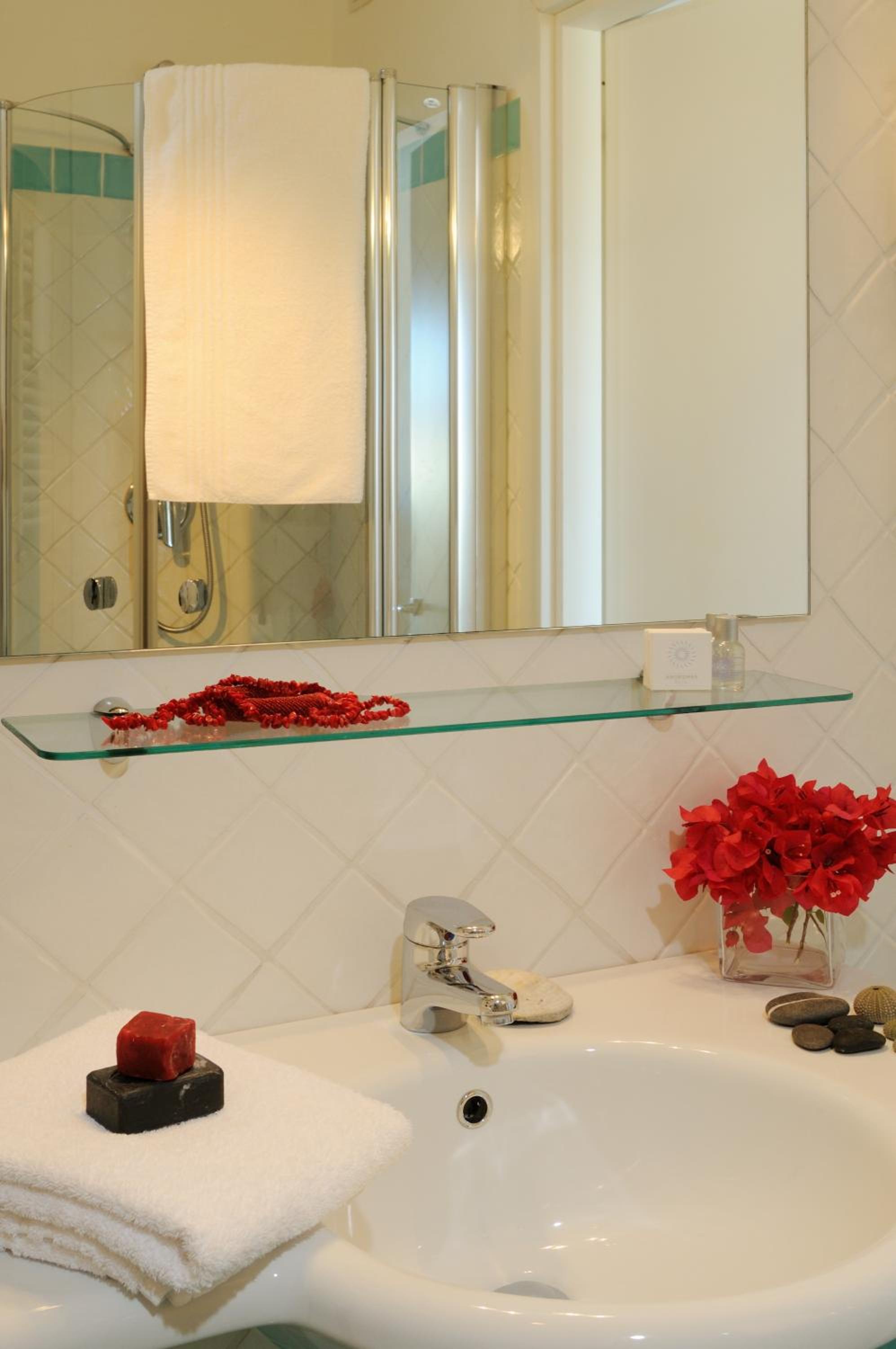 Double Room - Photo 3