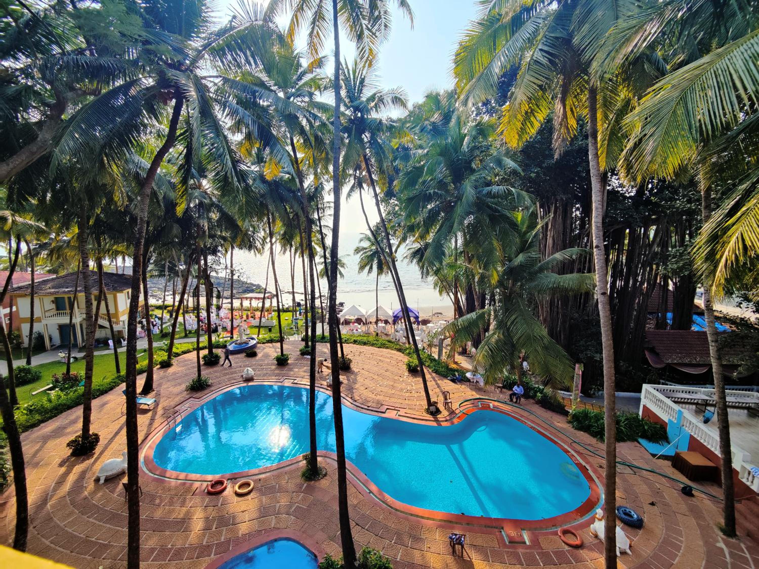 Deluxe Room with Sea View - Photo 7