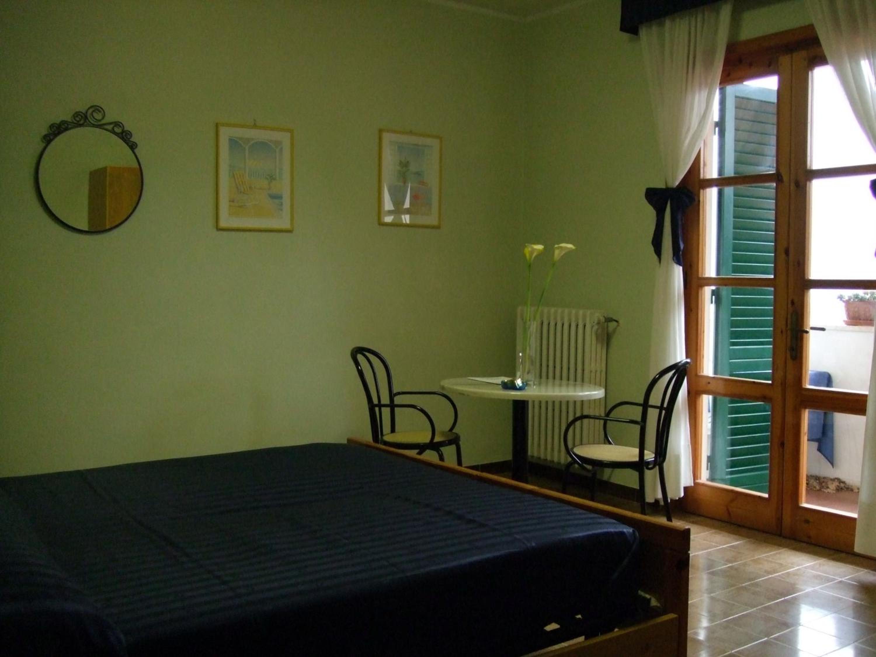 Single Room photo 1