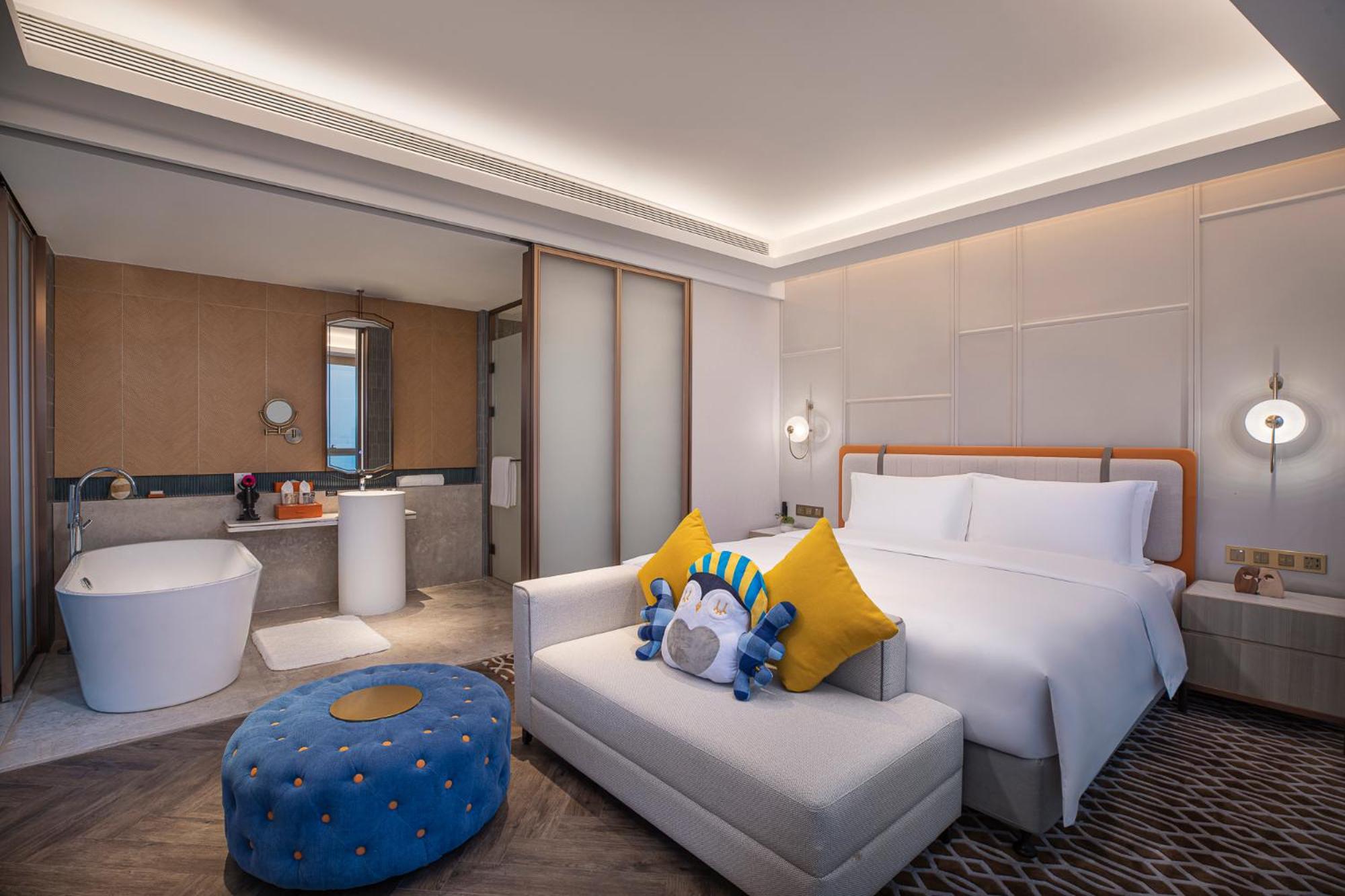 One-Bedroom Suite with River View - Photo 5