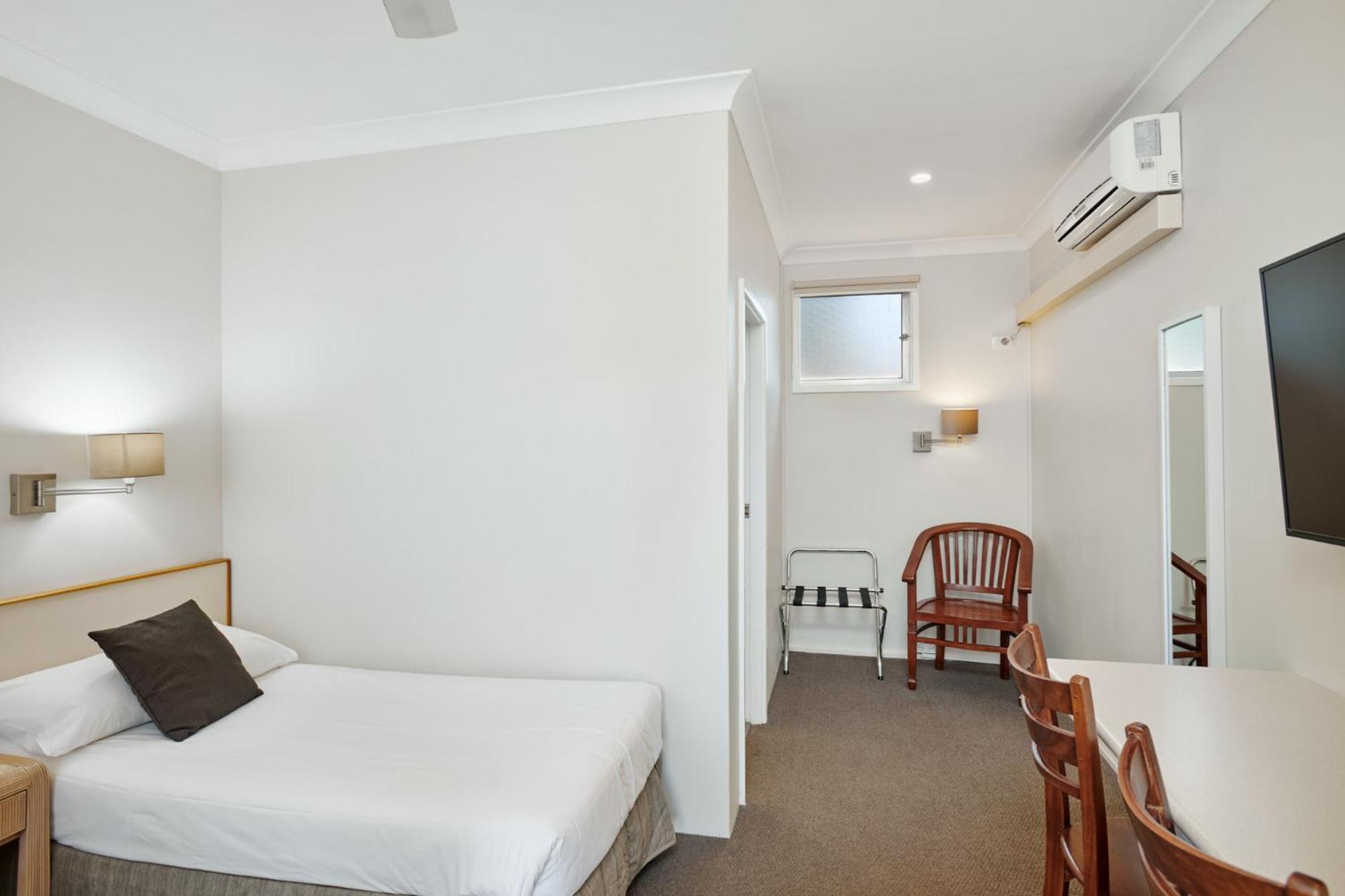 Superior Queen Room