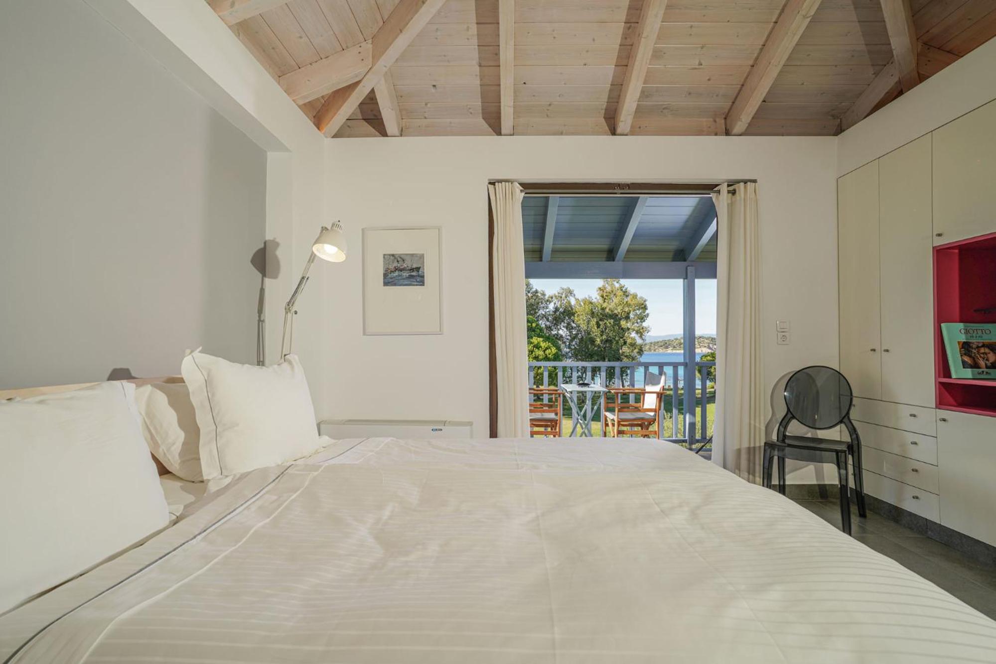 Two-Bedroom House photo 3