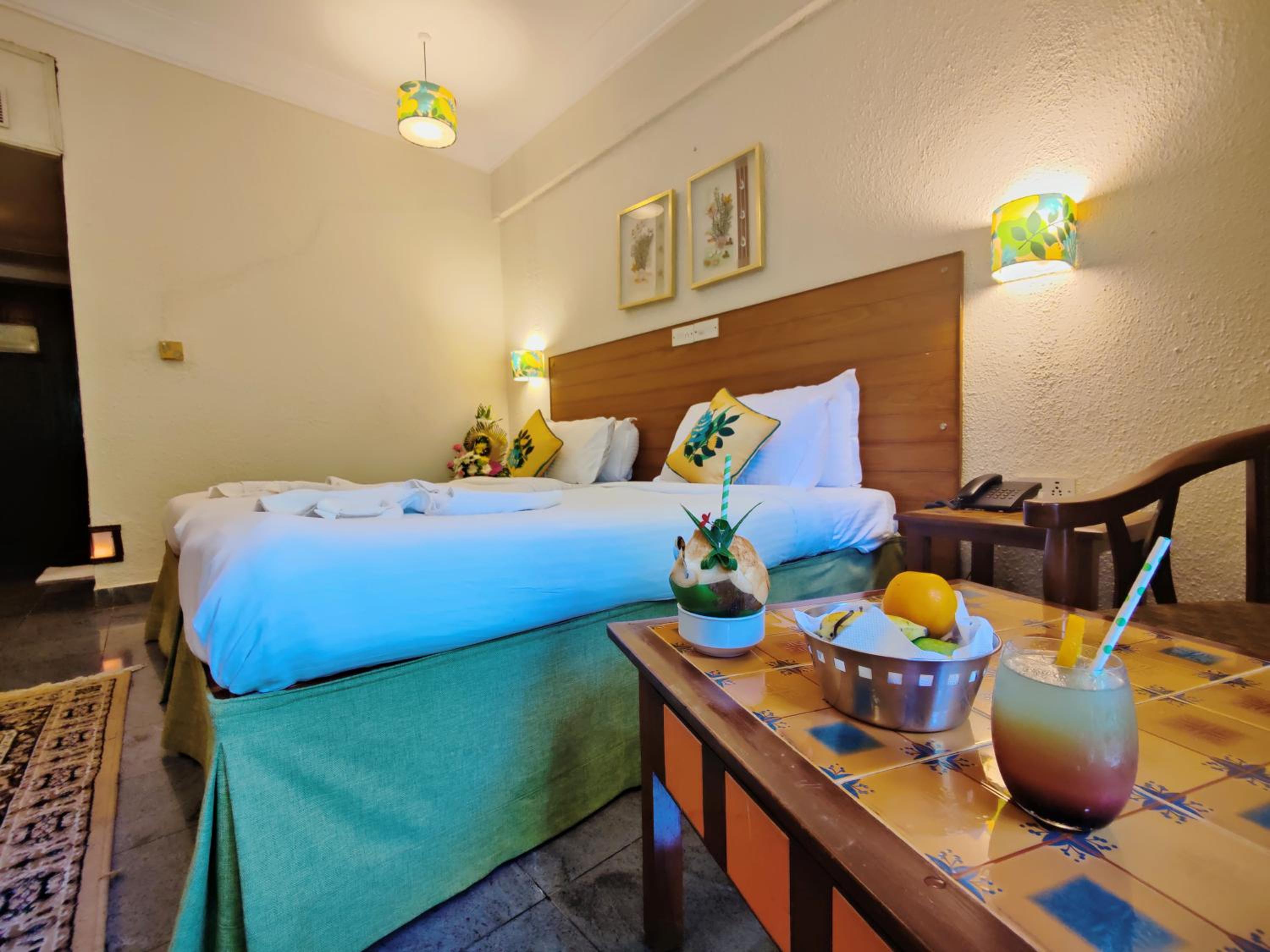Deluxe Room with Garden View - Photo 7