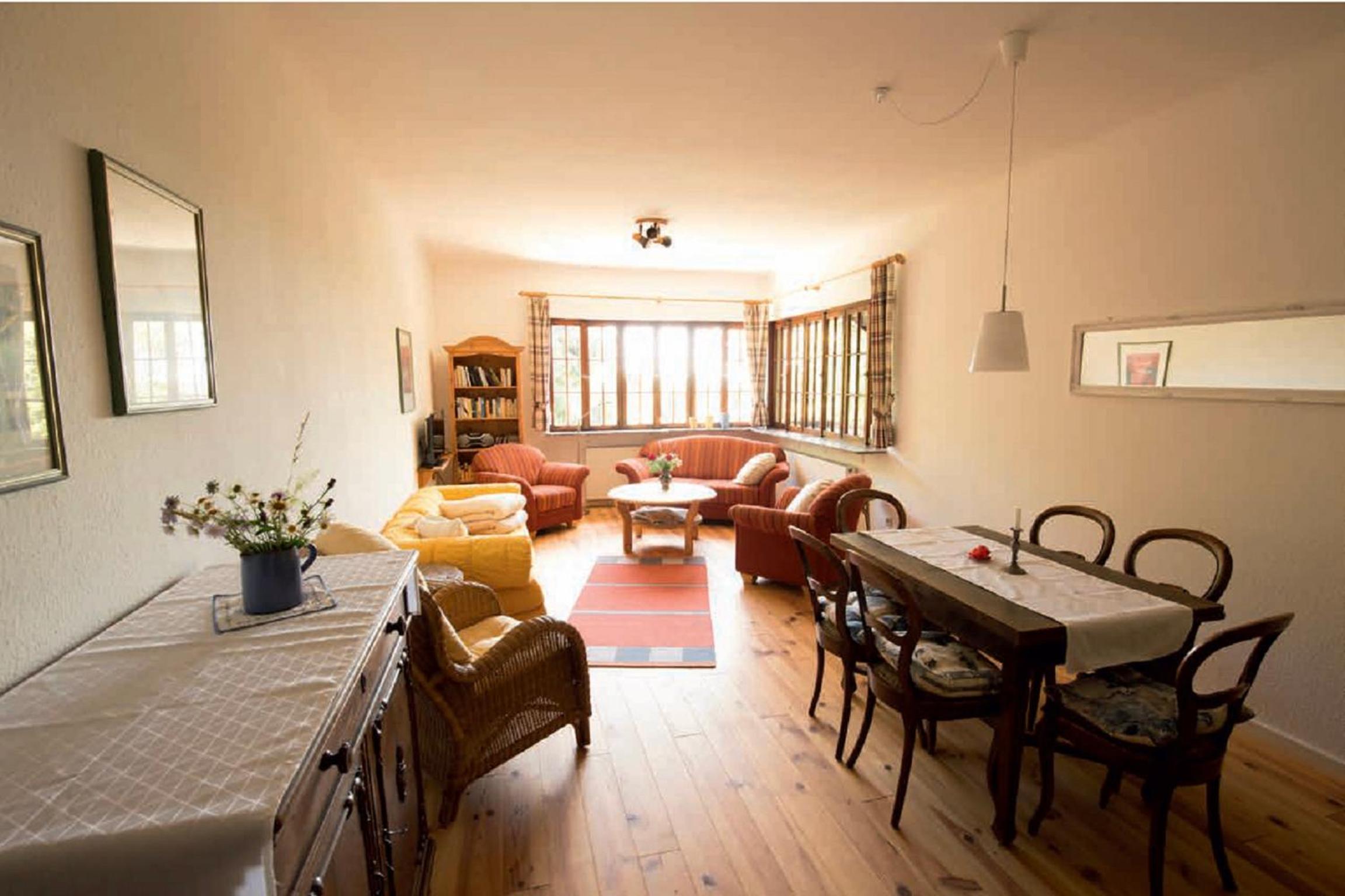 One-Bedroom House photo 1