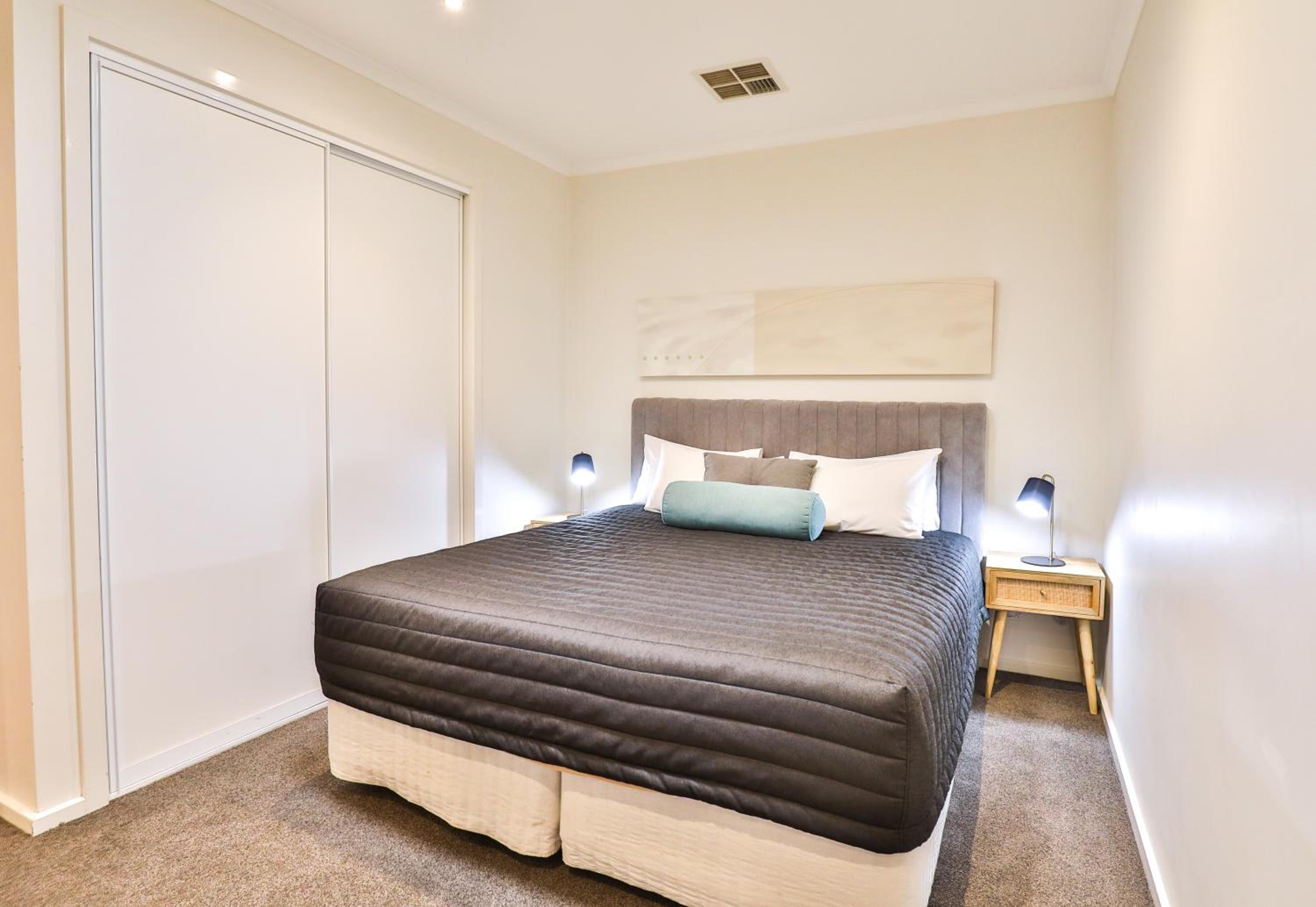 Two-Bedroom Apartment - Photo 10