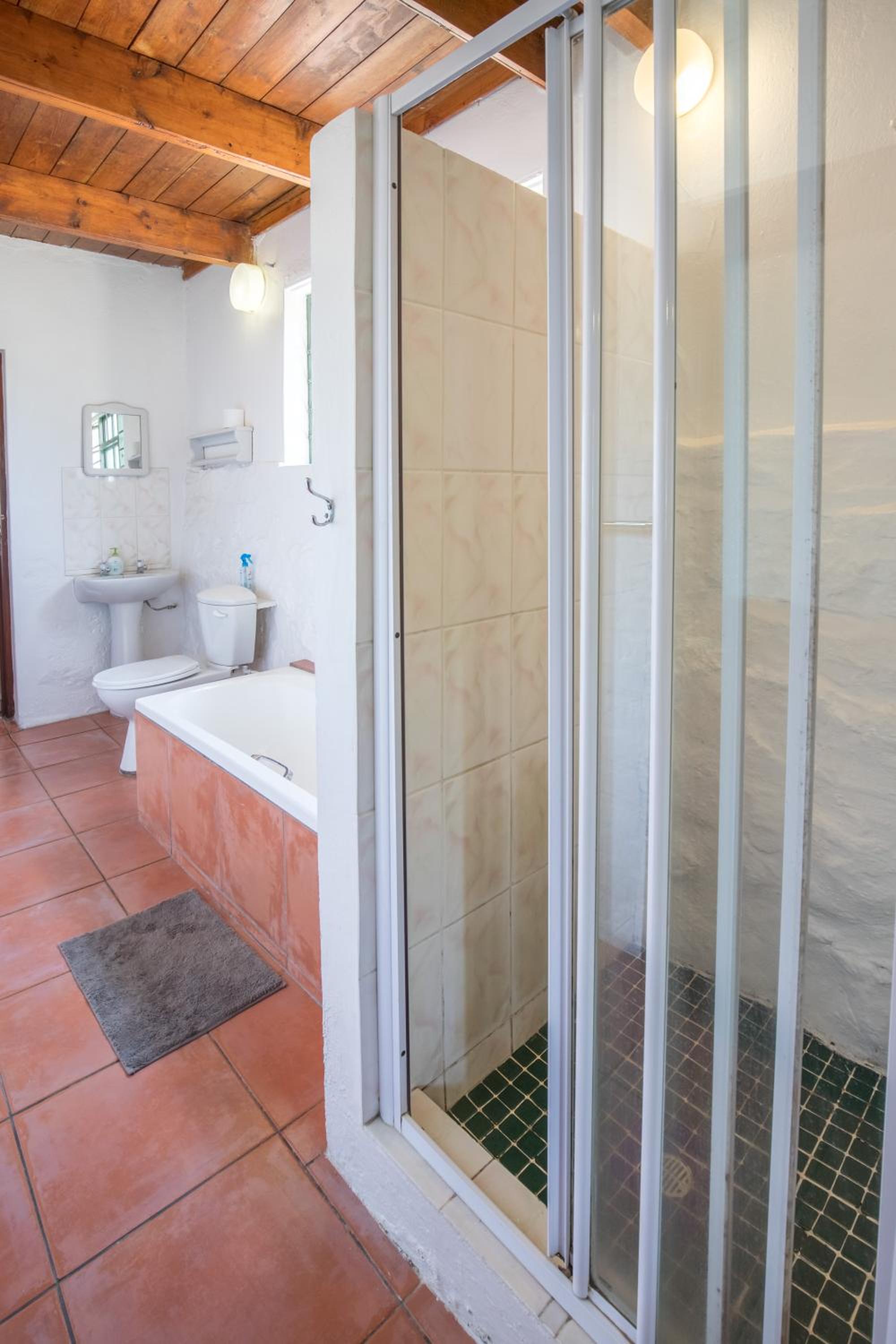 Two-Bedroom Cottage photo 2