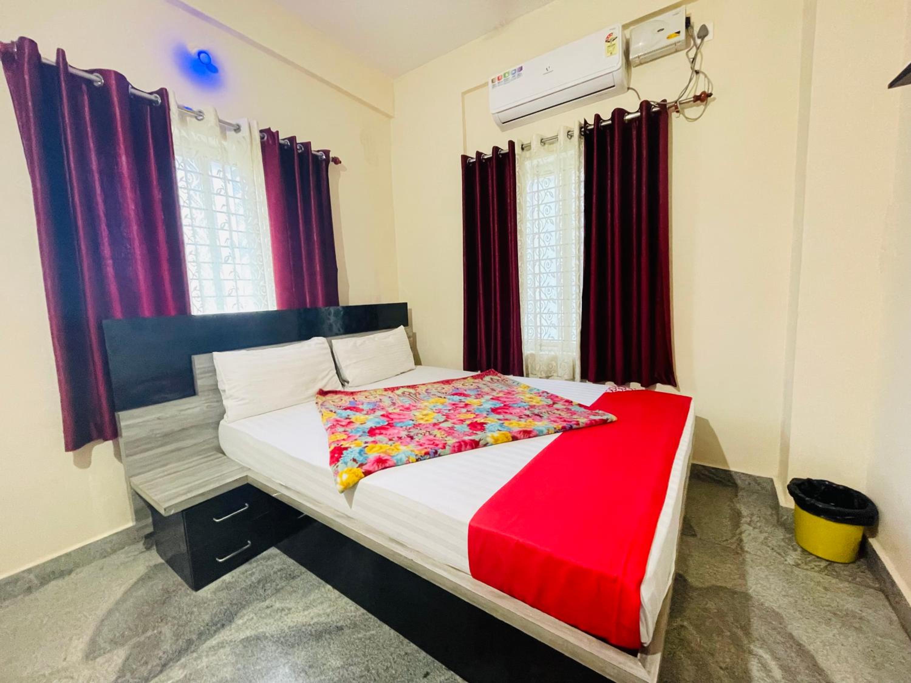 Deluxe Double Room - Photo 34