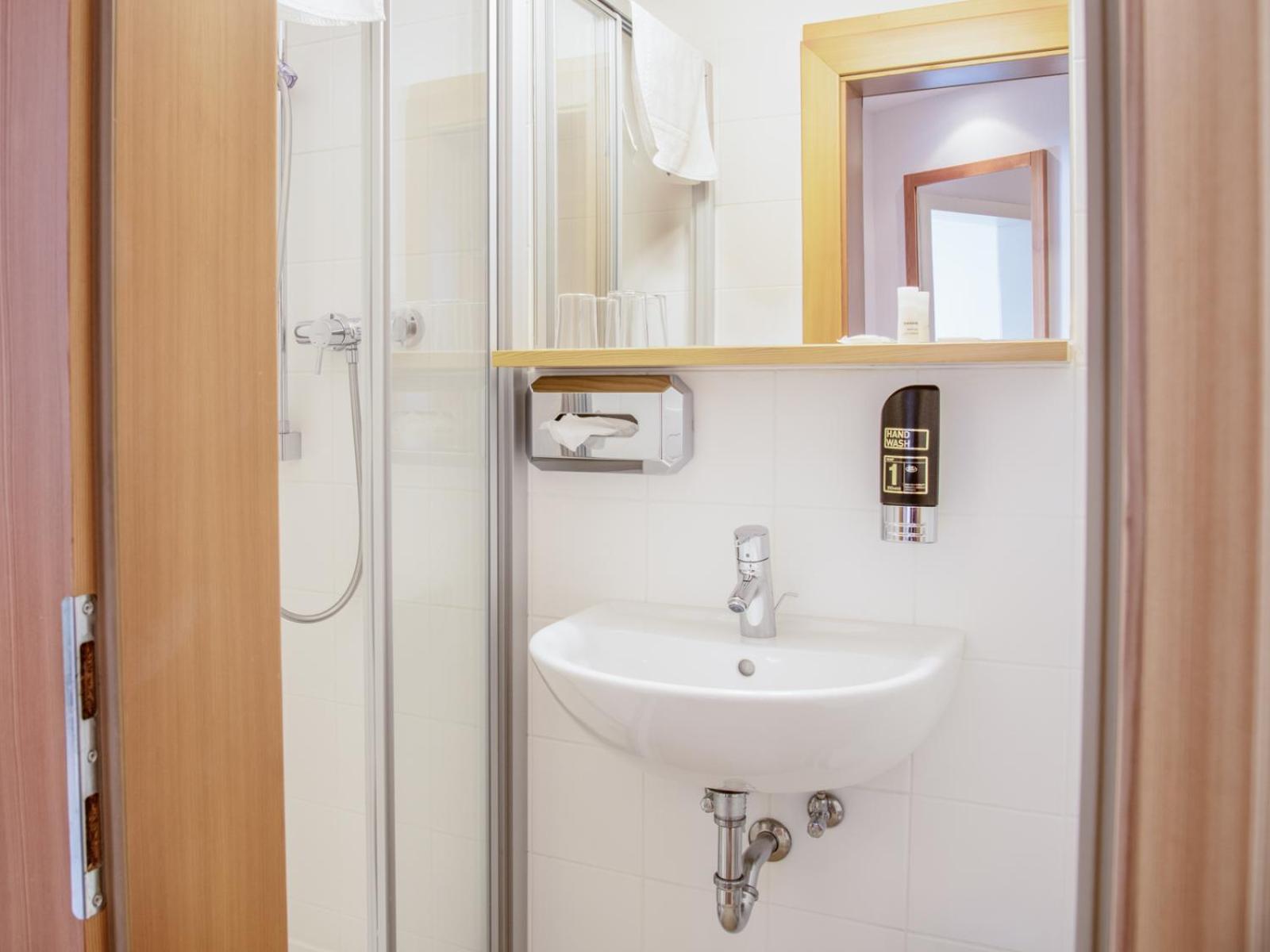 Comfort Double Room - Photo 6
