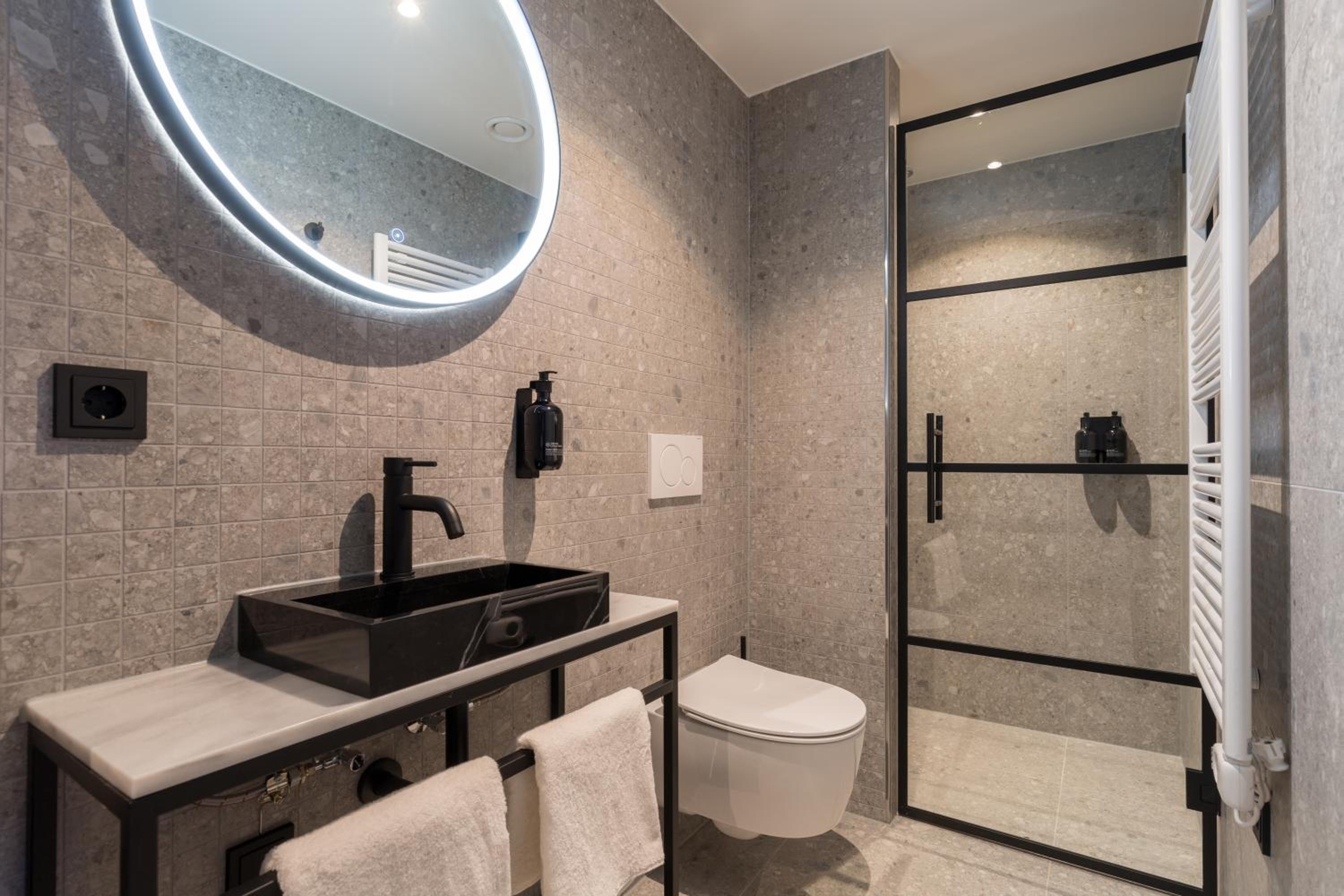 Apartment - Photo 10