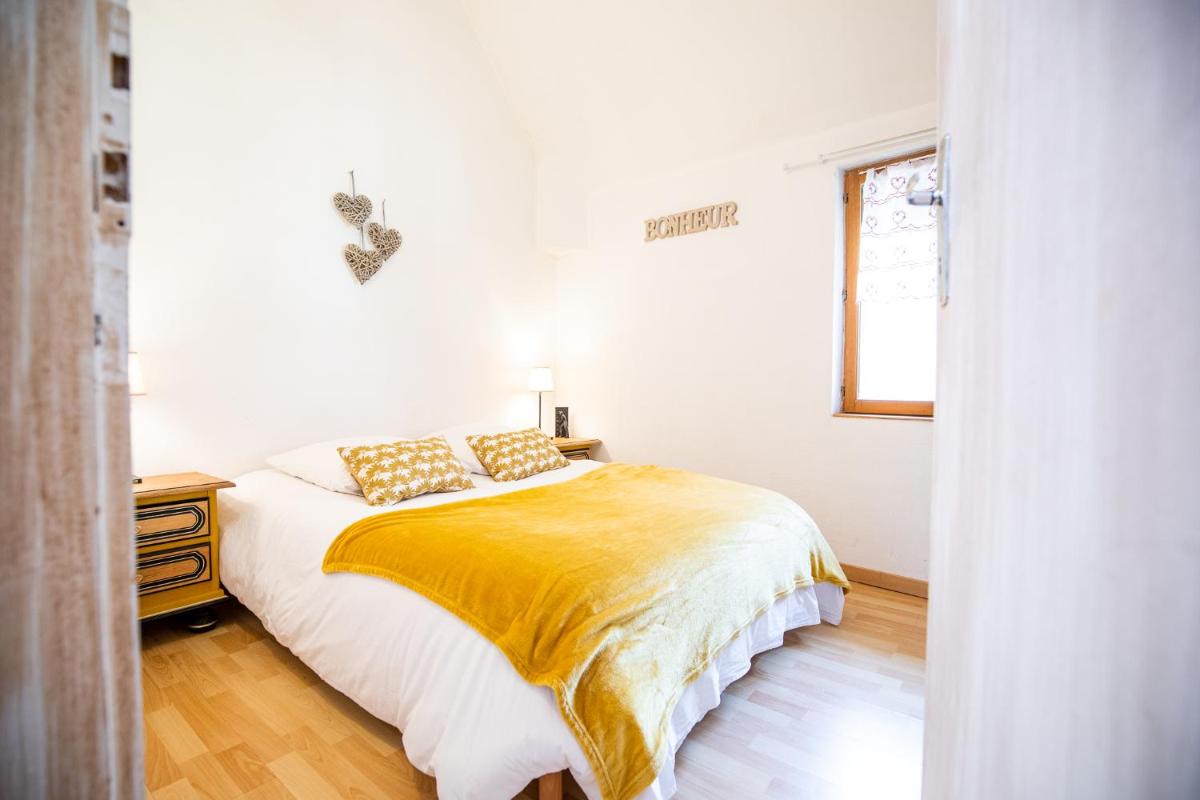 Two-Bedroom House photo 1