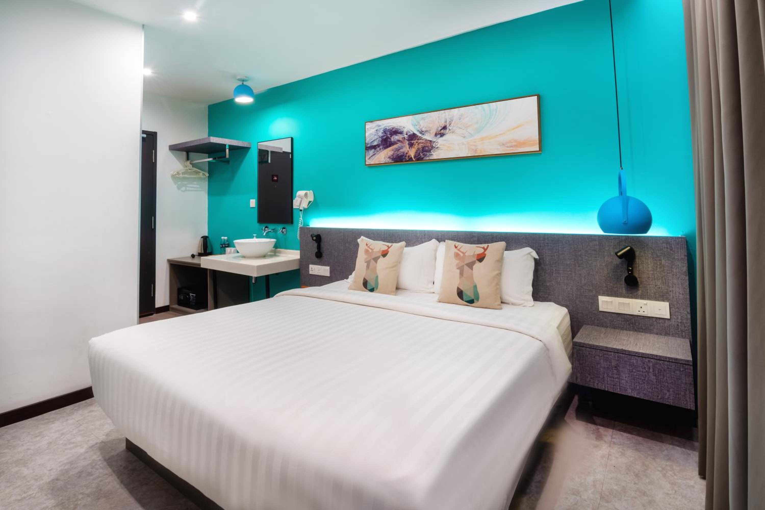 Superior King Room - Photo 1