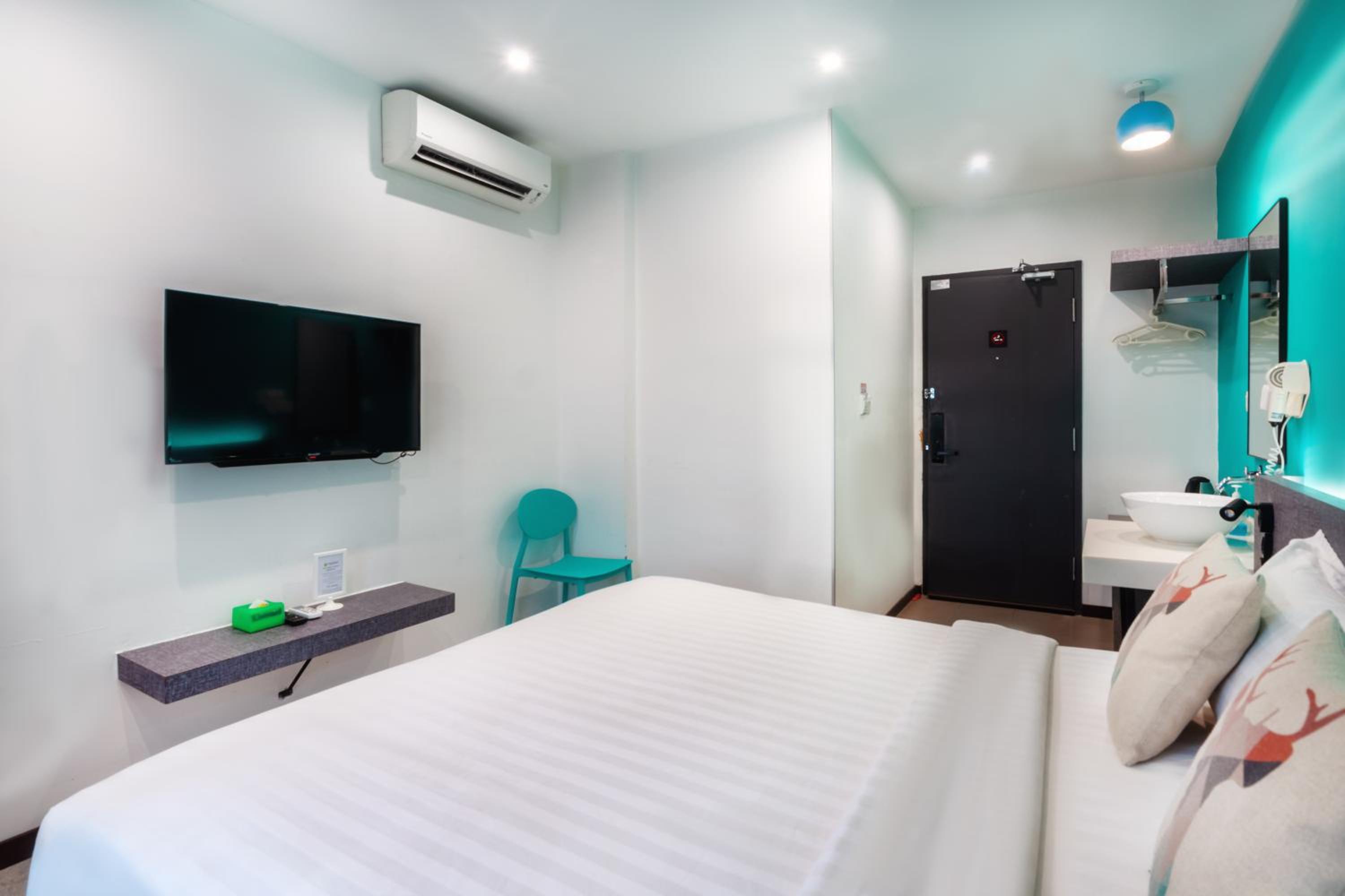 Superior King Room - Photo 6
