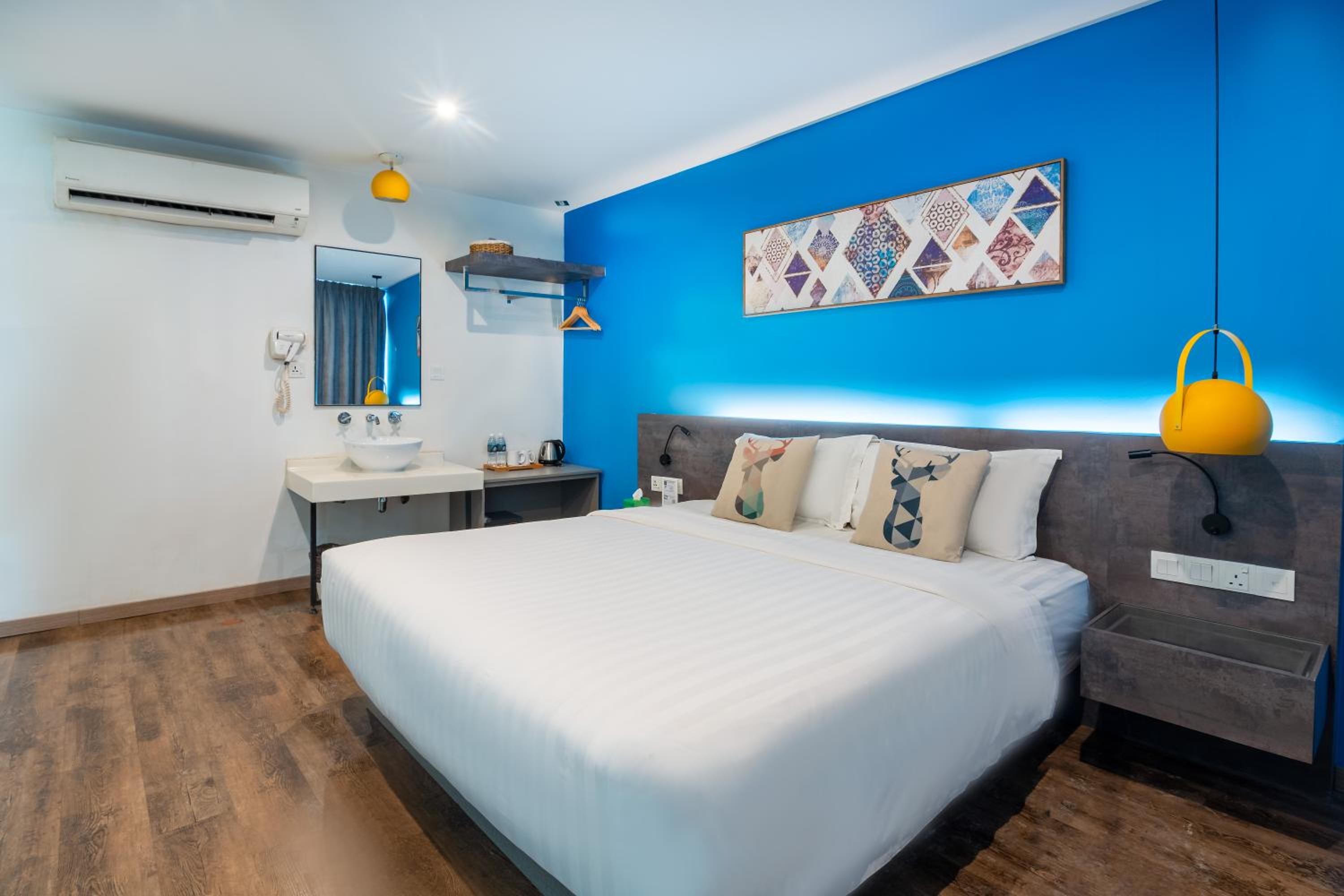 Deluxe Suite - Photo 3