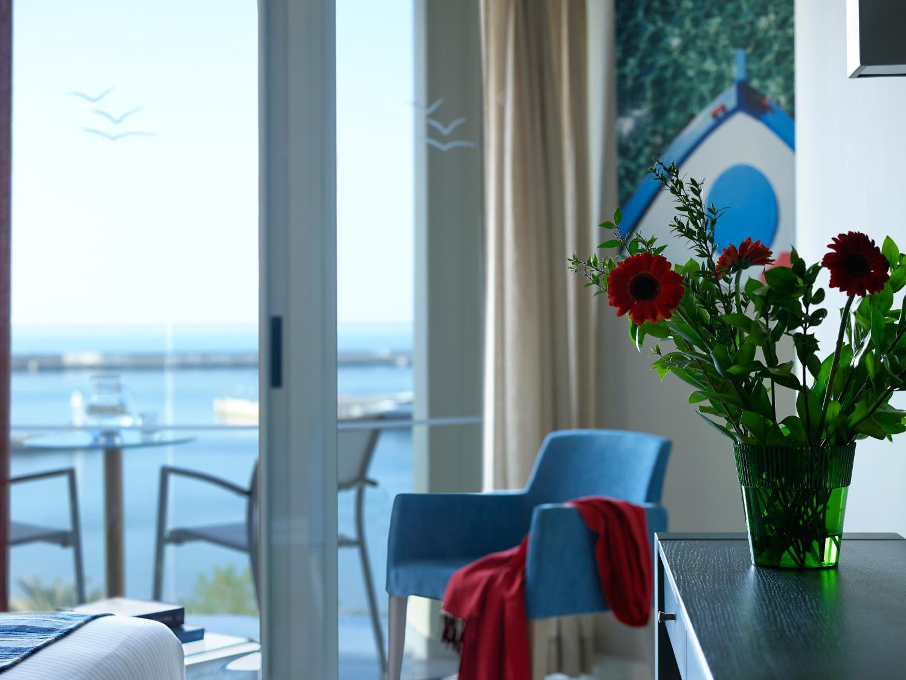 Junior Suite with Sea View - Photo 4