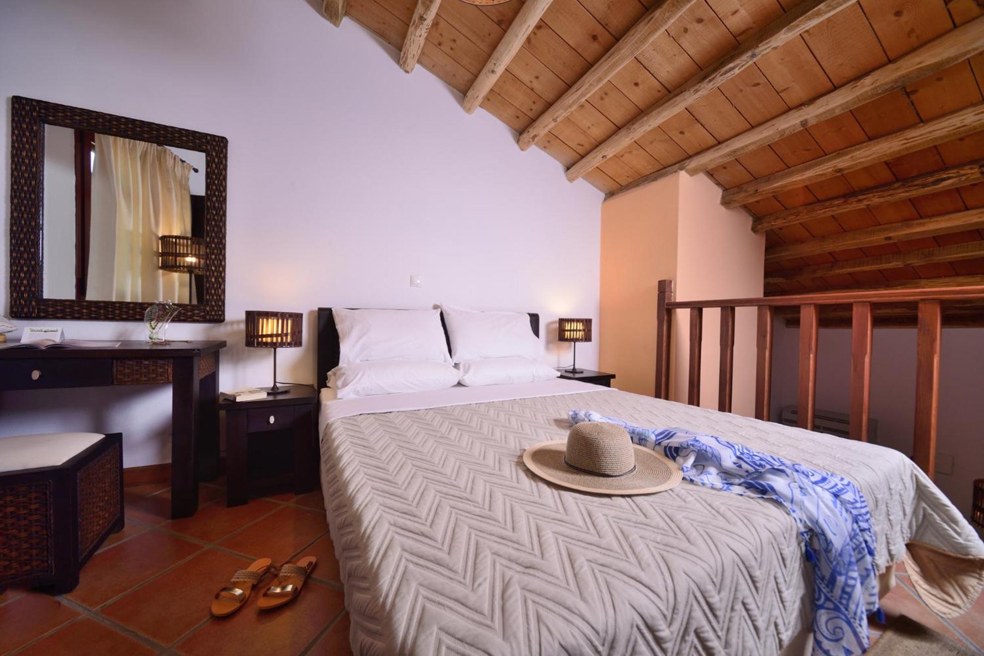 One Bedroom Residence (Split Level) photo 3