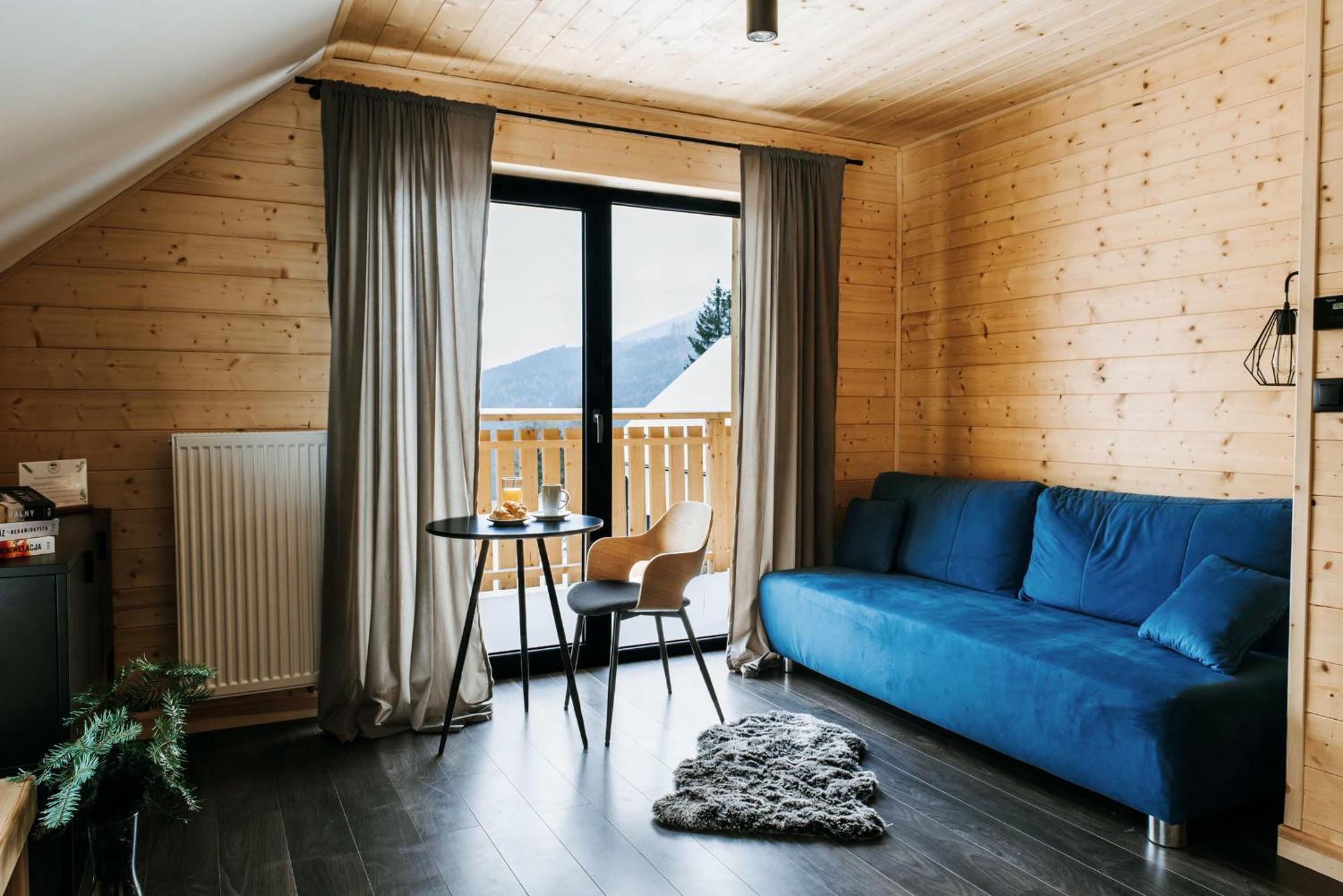 Quadruple Room with Mountain View photo 3