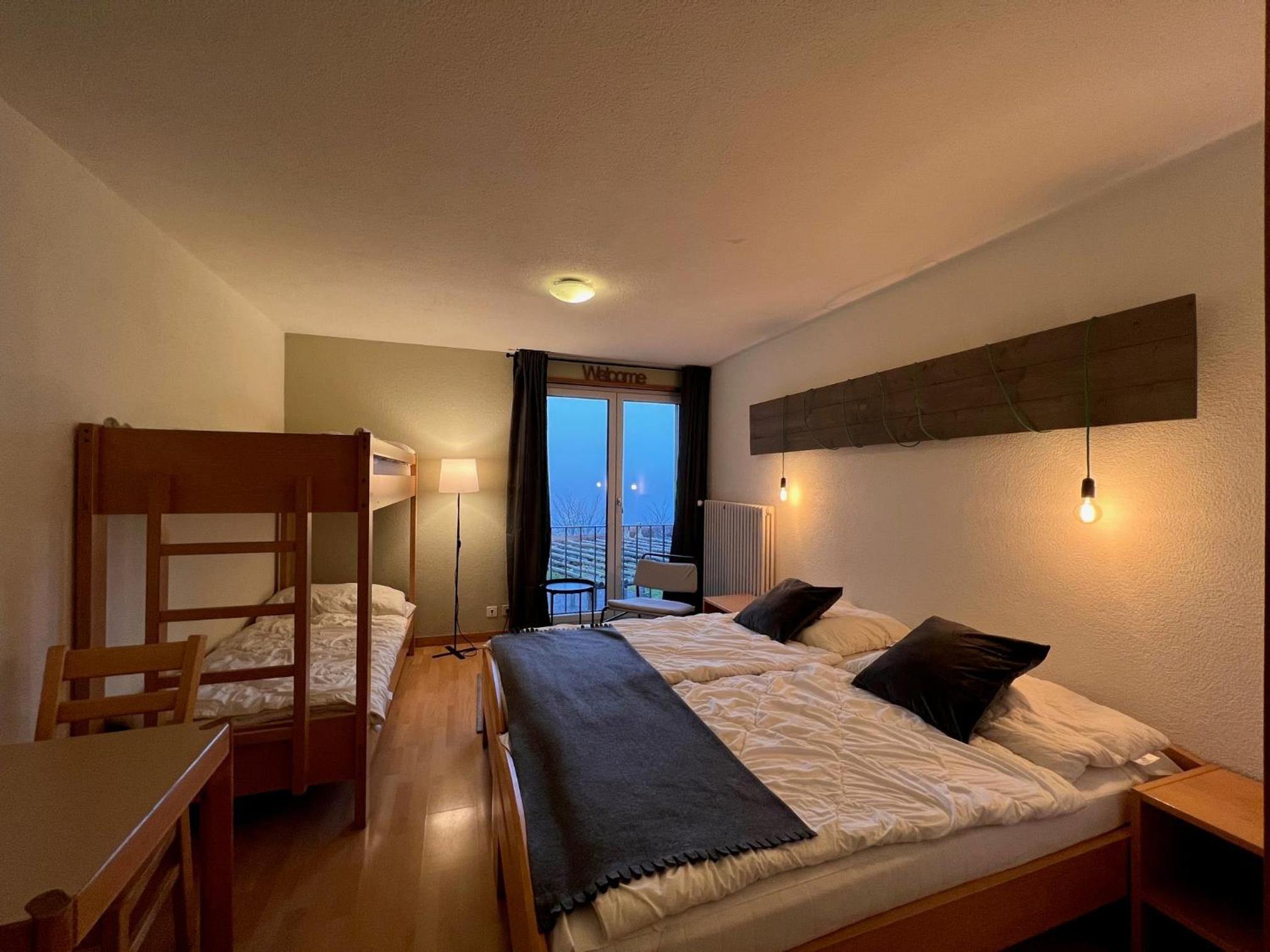 Economy Quadruple Room - Photo 4
