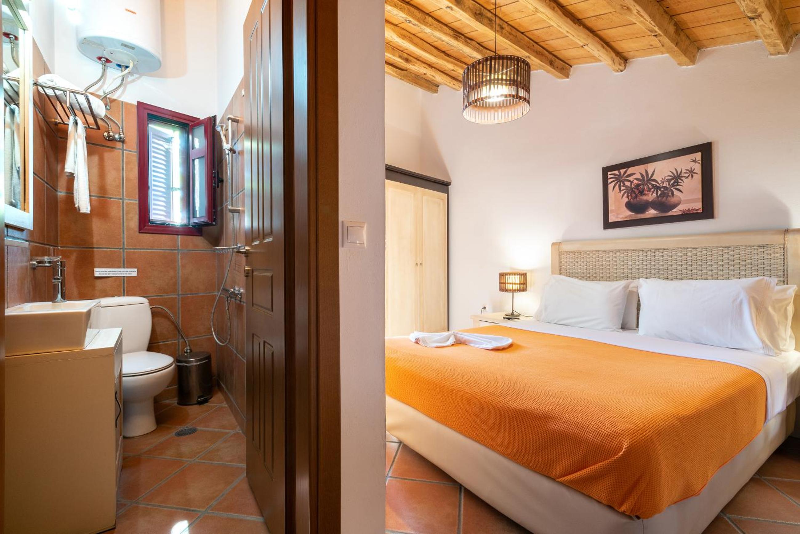 One Bedroom Residence (Split Level) photo 2