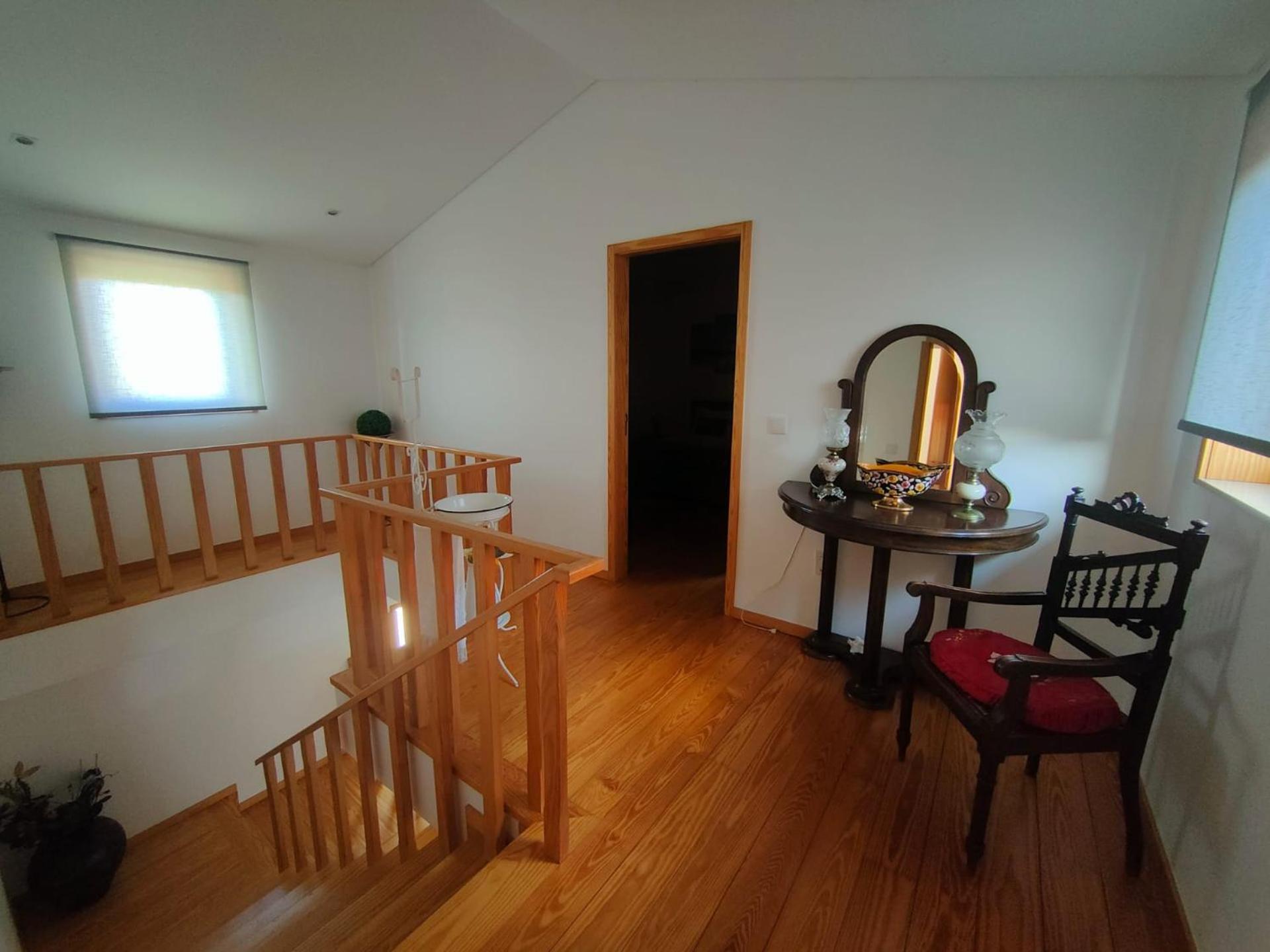 Apartment - Split Level photo 2