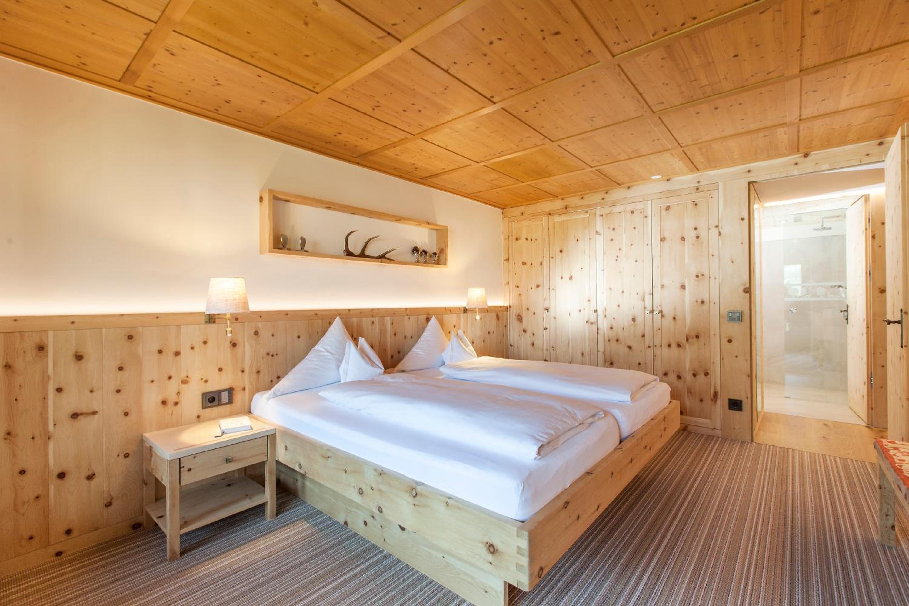 Suite with Mountain View - Photo 1