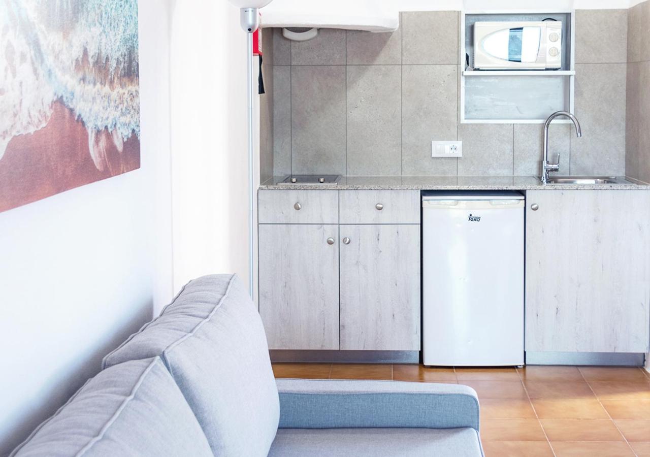 Superior One-Bedroom Apartment with Sea View - Photo 4