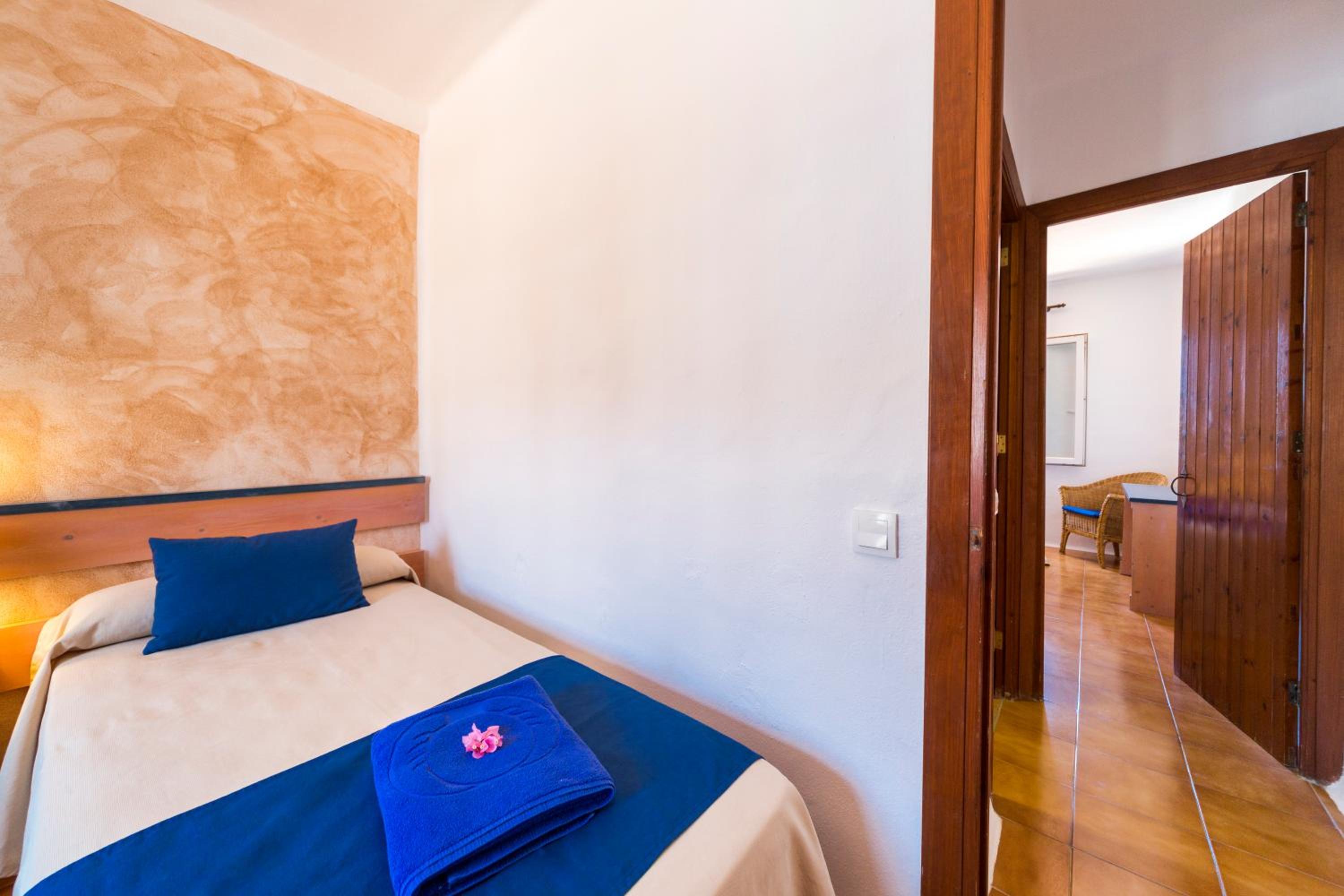 Two-Bedroom Apartment - Photo 3
