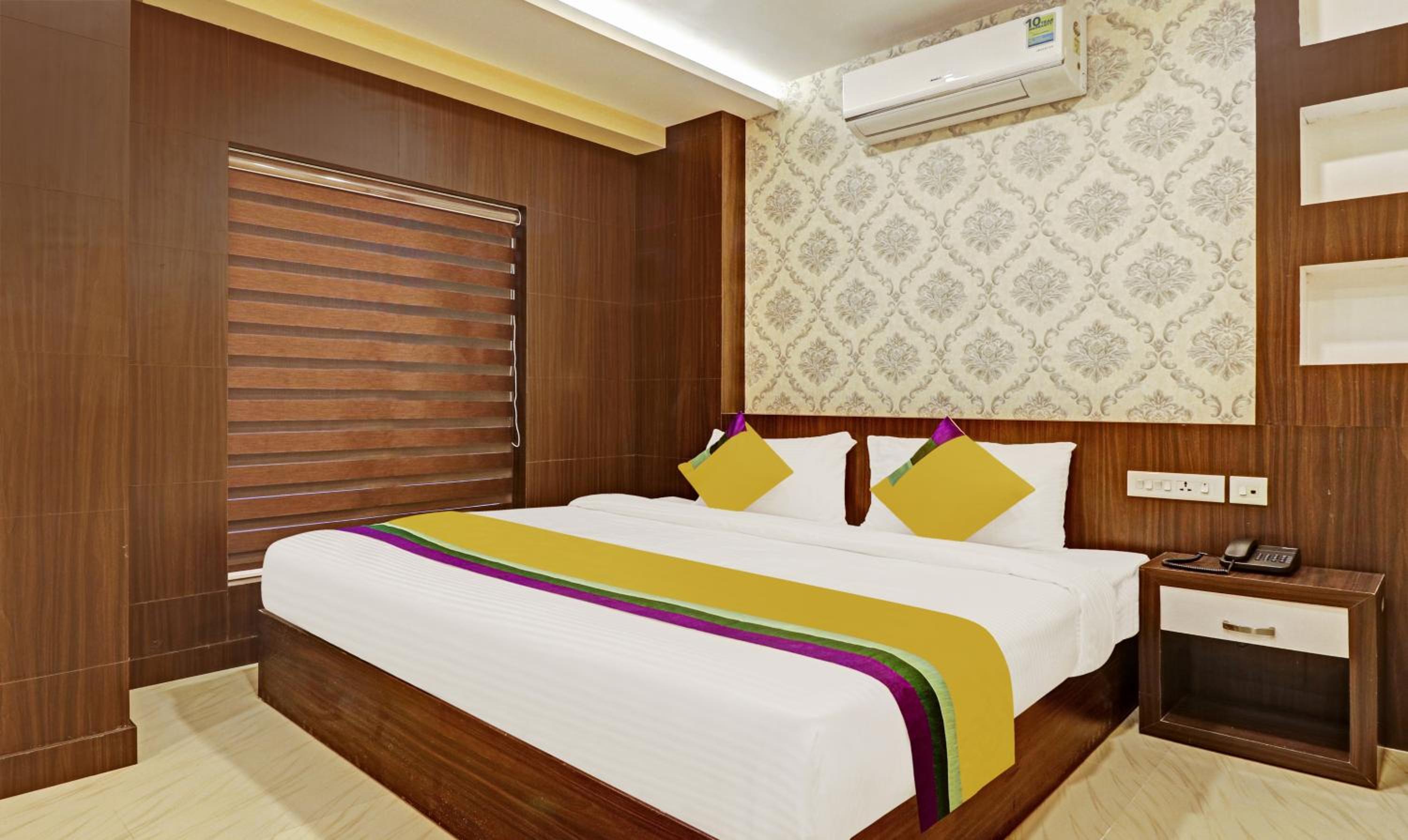 Deluxe Double Room - Photo 1