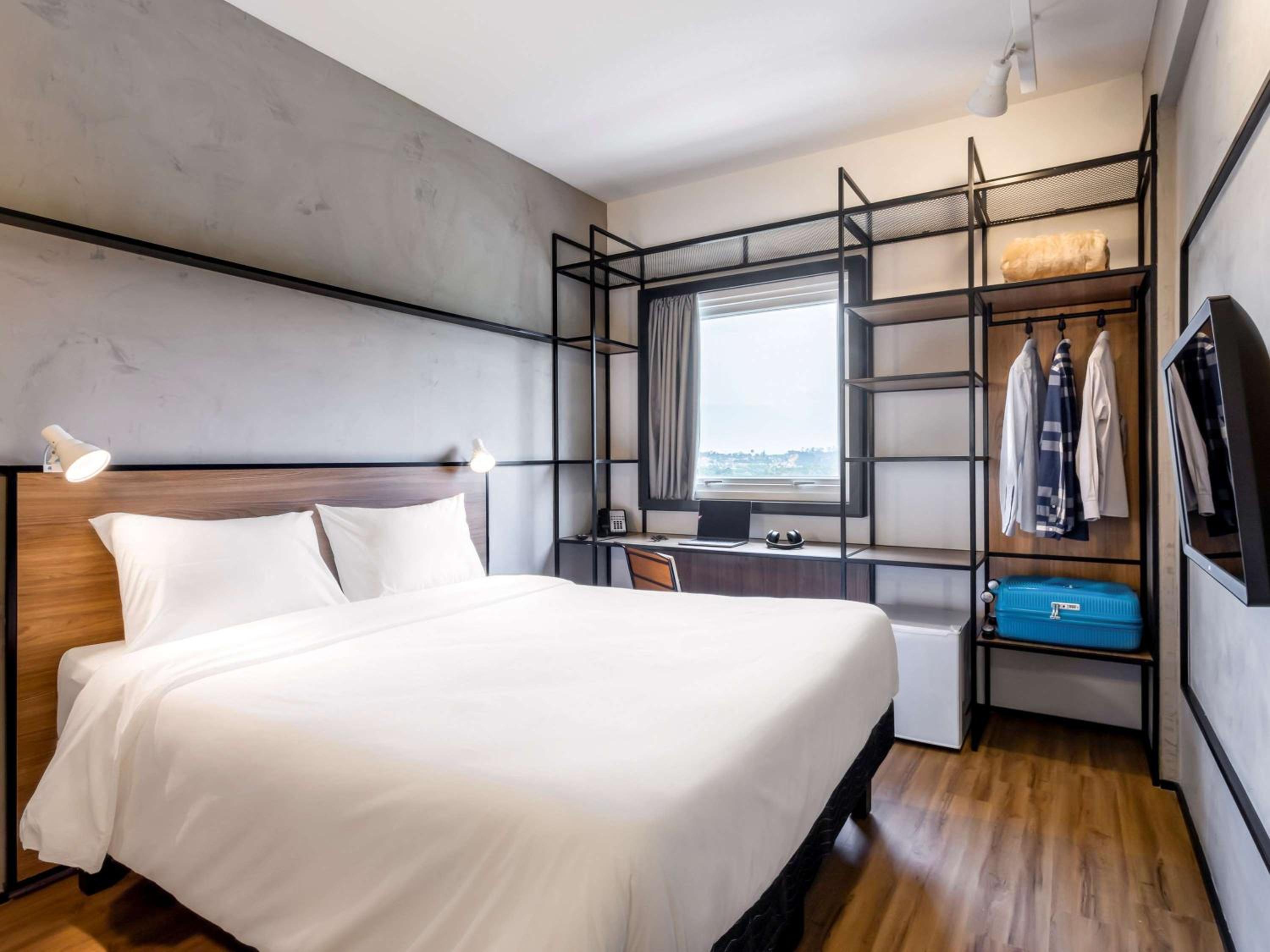 Standard Double Room - Photo 15