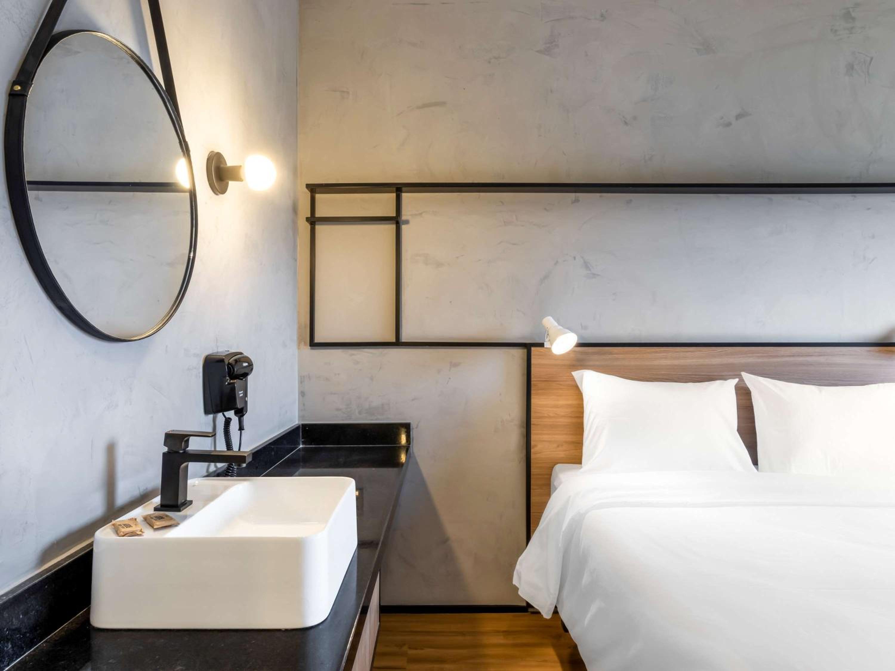 Standard Double Room - Photo 2