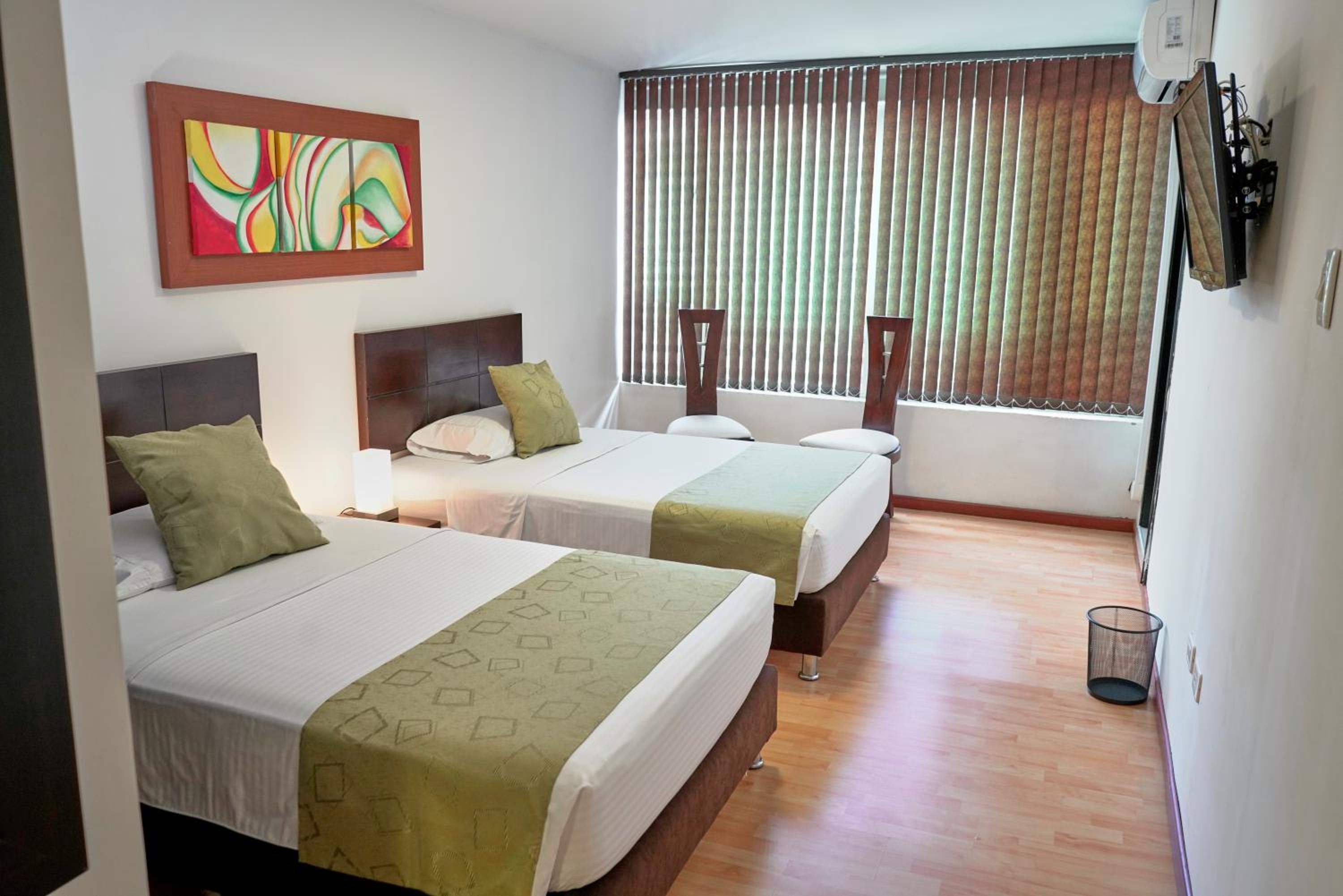 Superior Quadruple Room photo 2