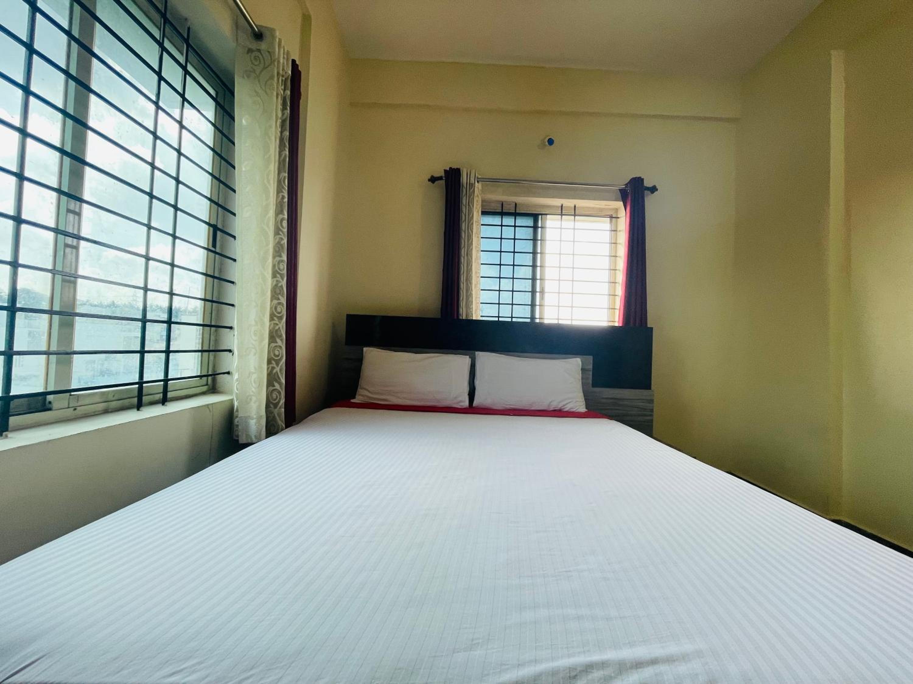 Budget Double Room - Photo 3