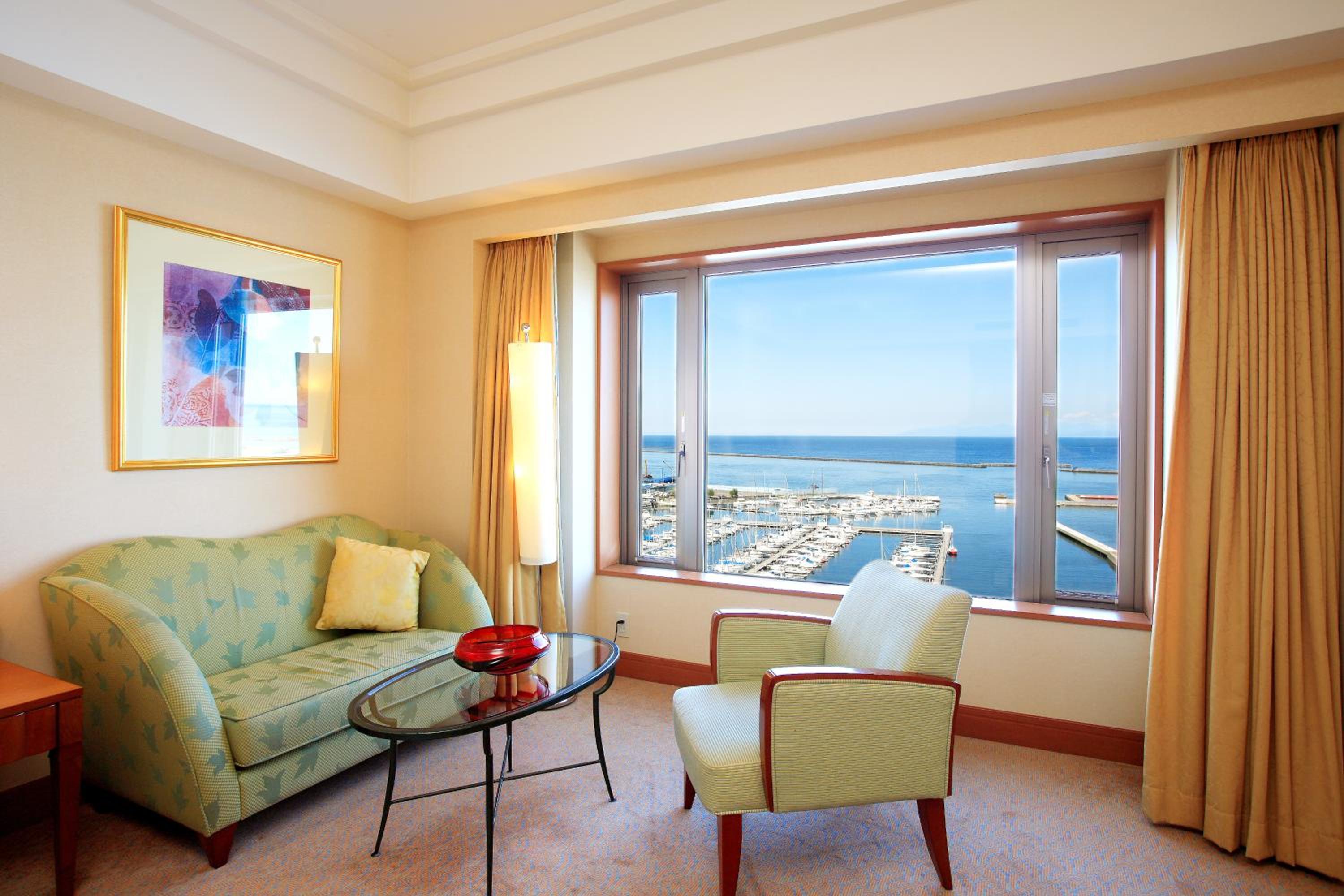 【Late Check In after 18:00】Superior Twin Room with Ocean View - Non-Smoking - Photo 3