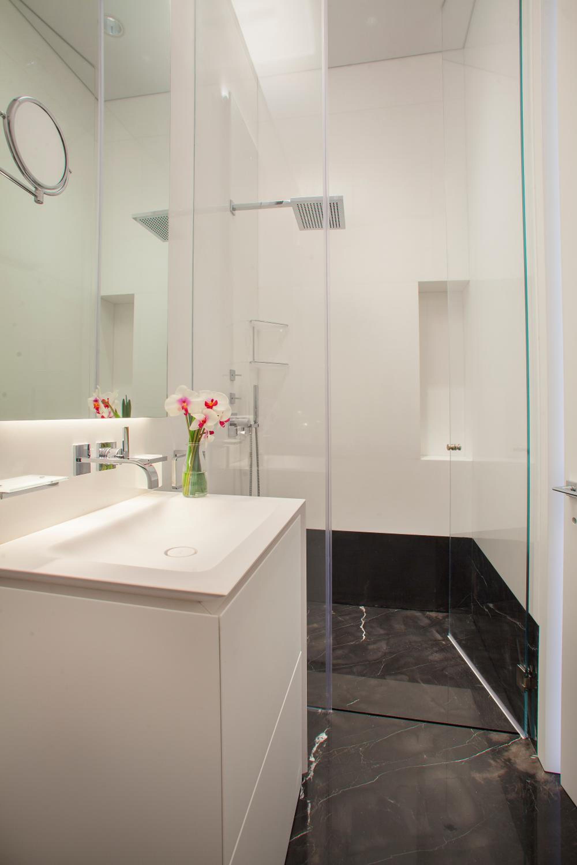 Family Two-Bedroom Suite (2 Adults + 2 Children)