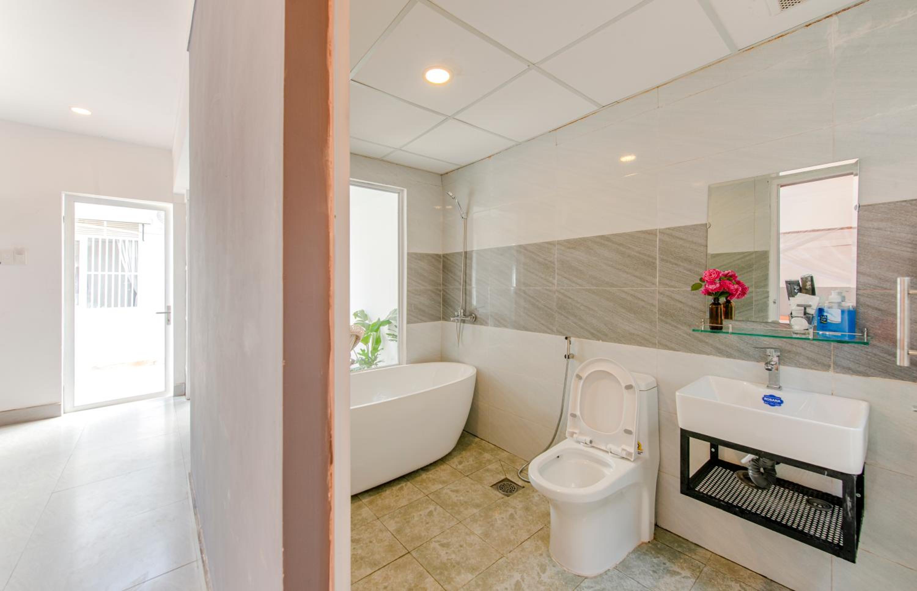 Family Room with Bath photo 3