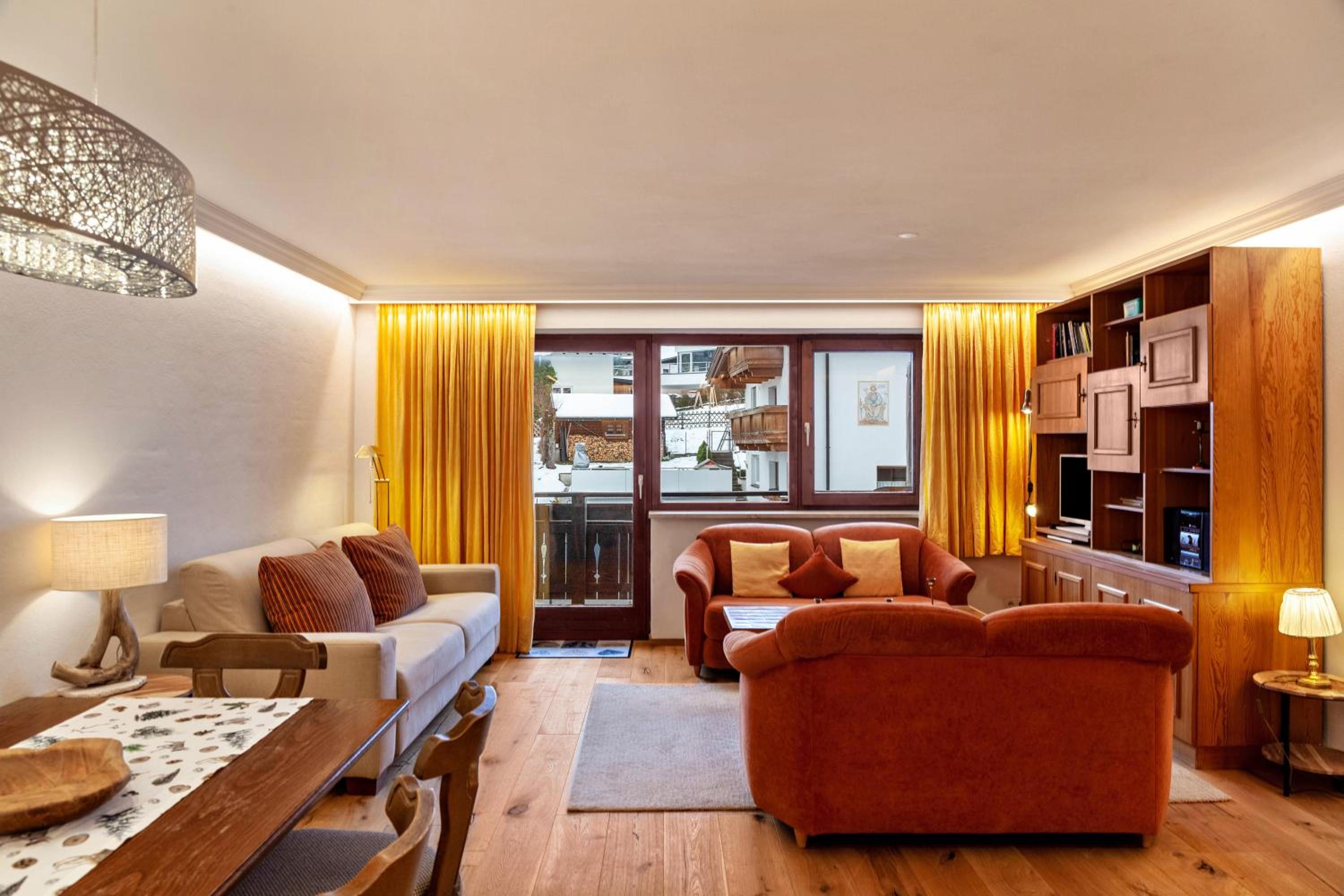 Two-Bedroom Deluxe Apartment with Garden View