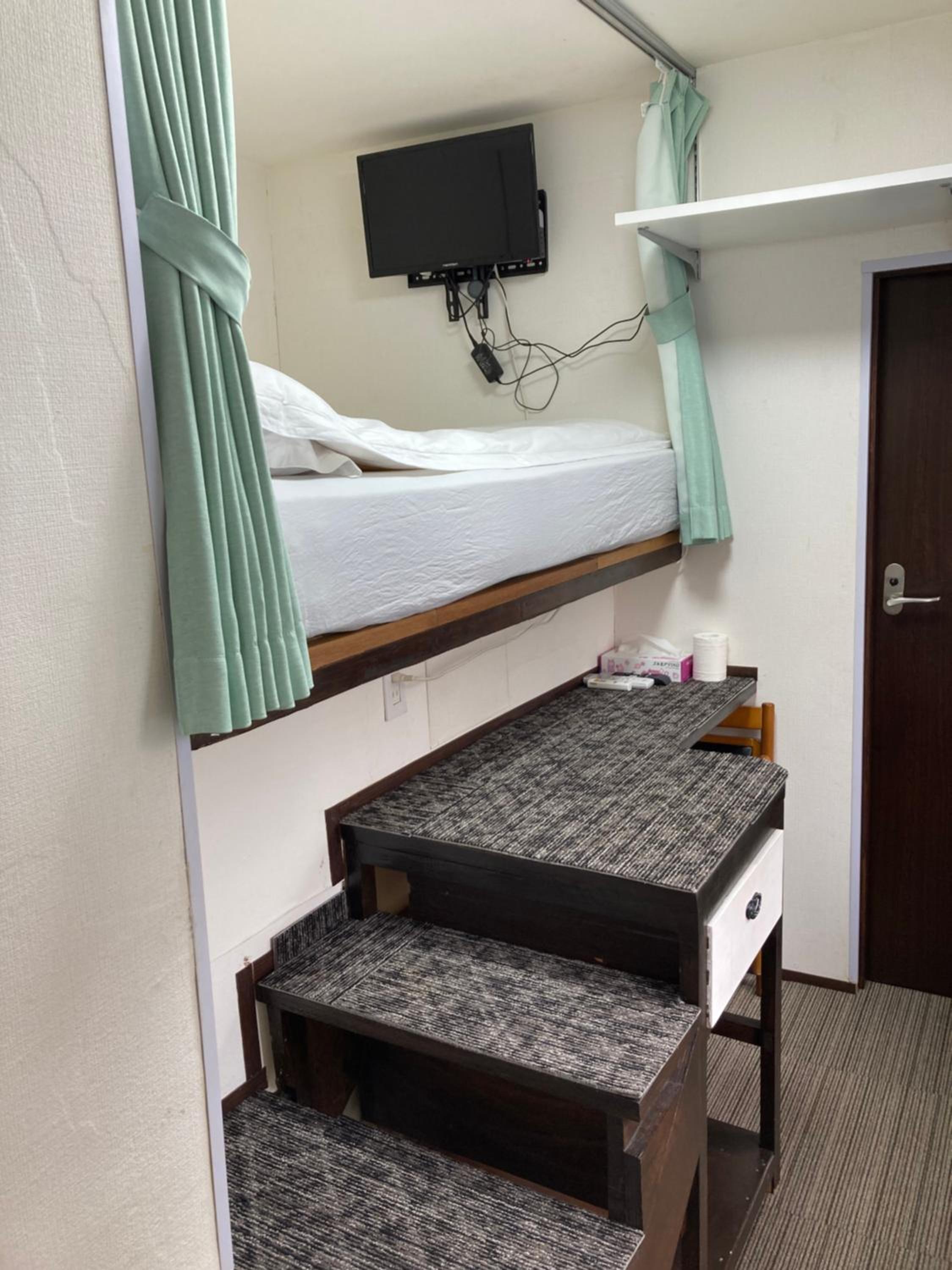 Economy Double Room photo 2