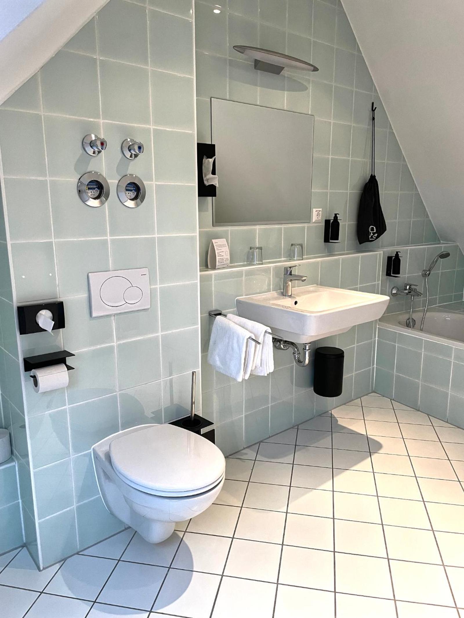 Superior Quadruple Room - Photo 7