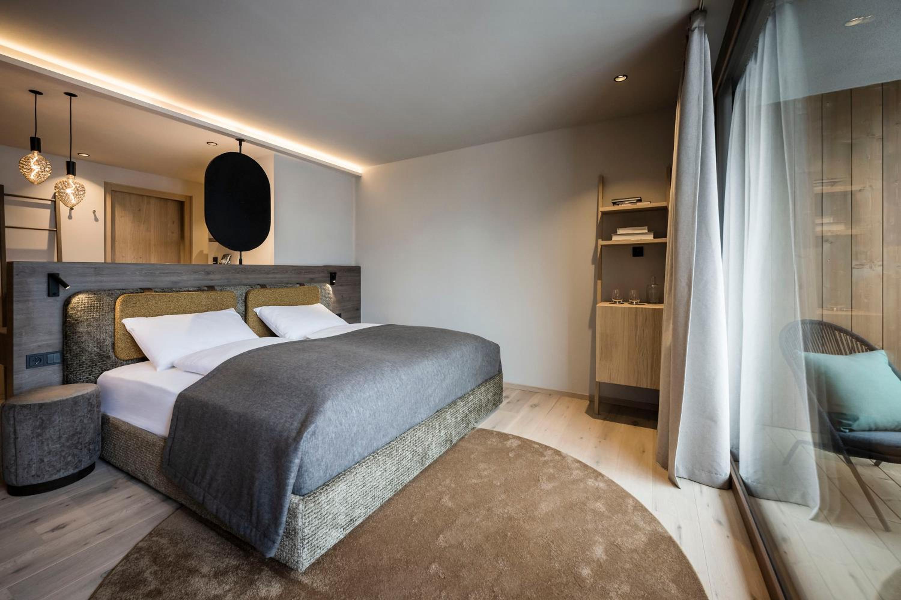 Deluxe Room - Photo 7