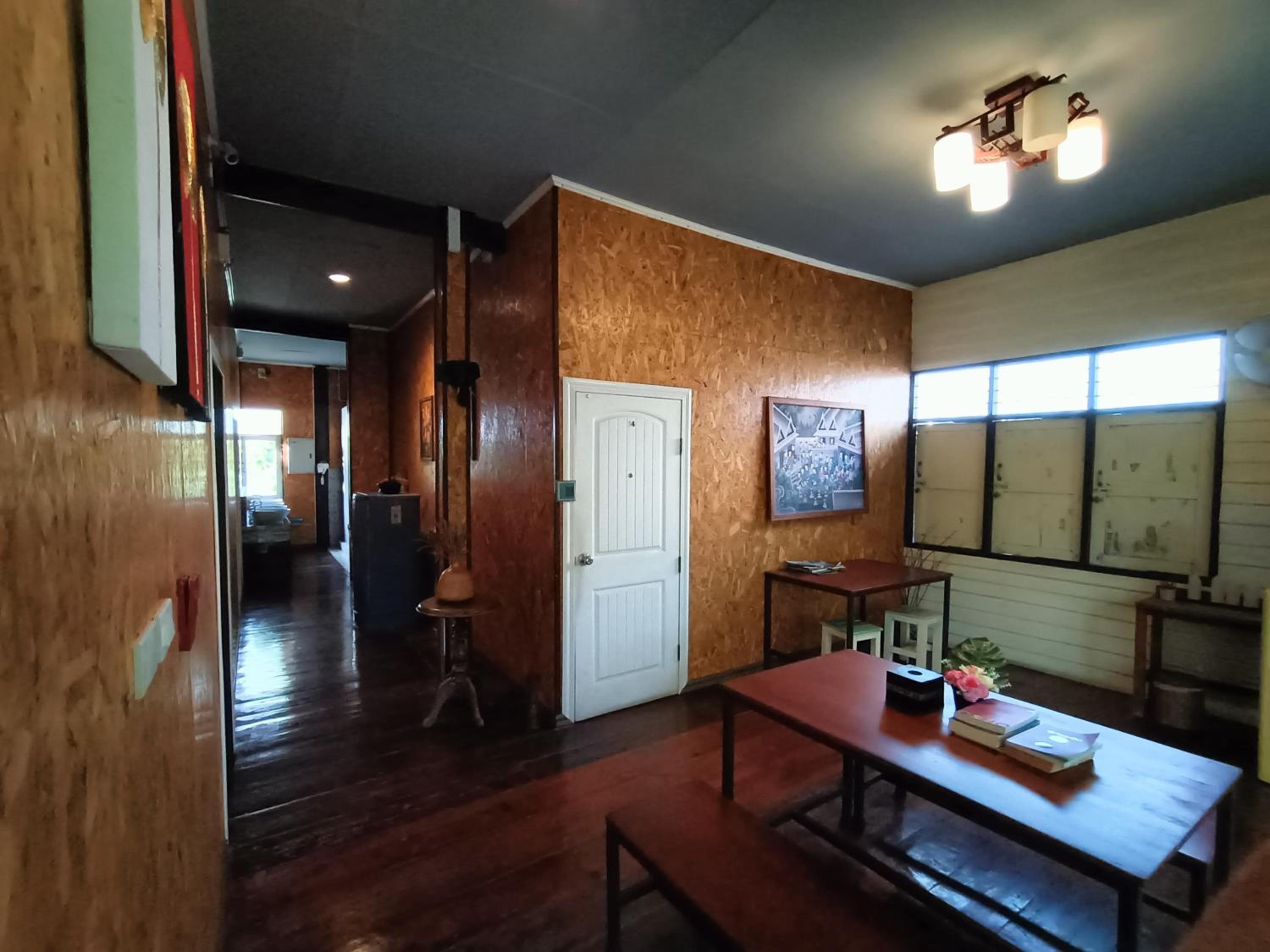 Double or Twin Room with Shared Bathroom photo 1
