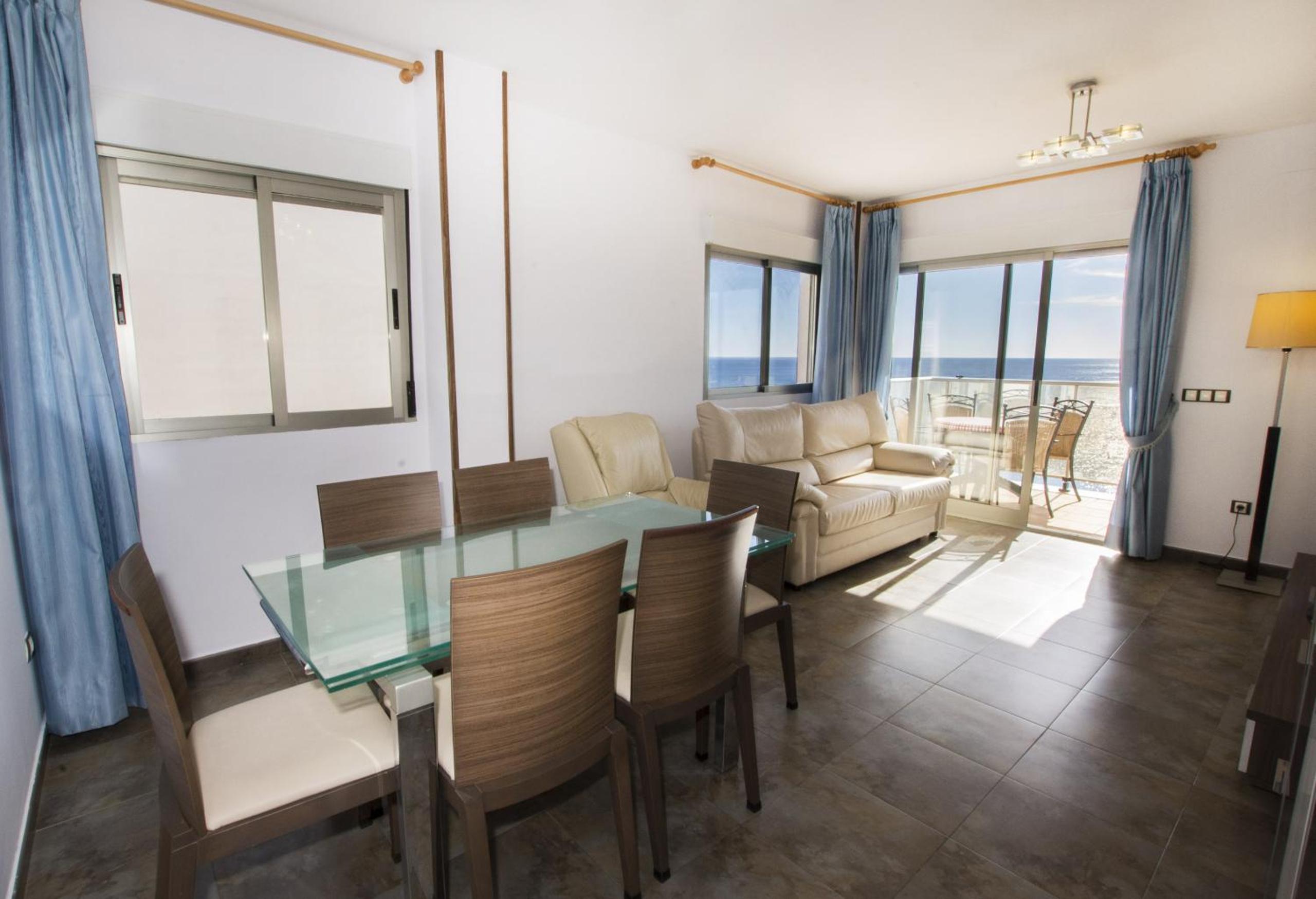 Apartamento con vista al mar