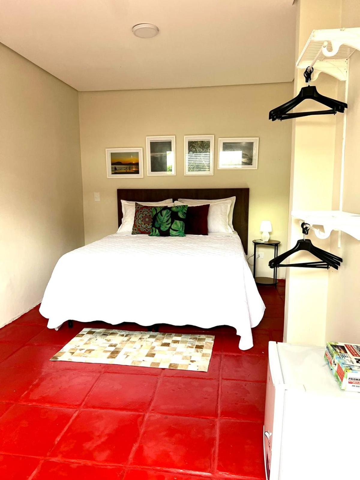 Suite with Pool View - Photo 2
