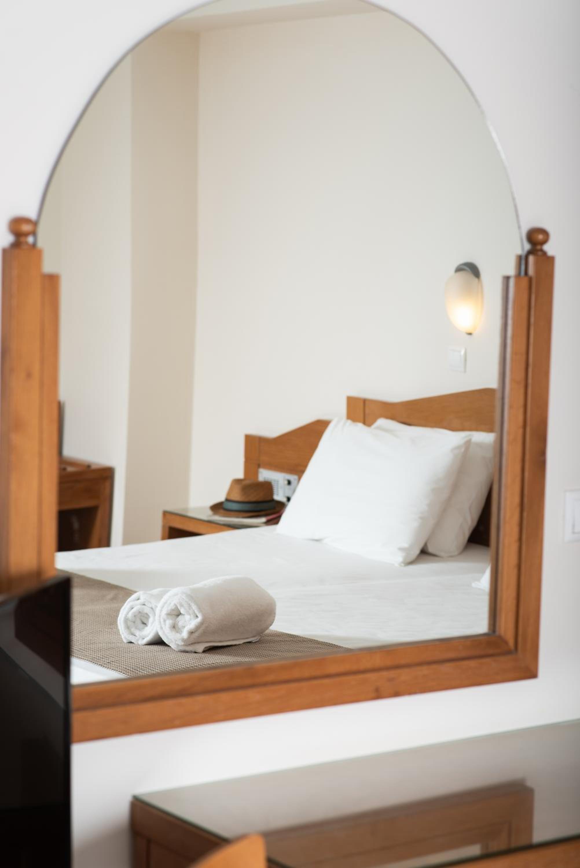 Double or Twin Room photo 3