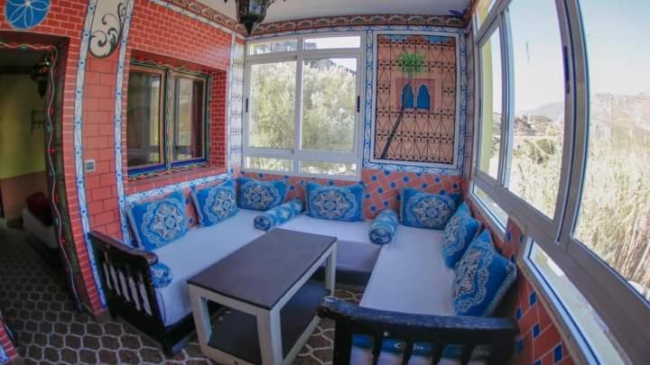 Double Room with Mountain View - Photo 3