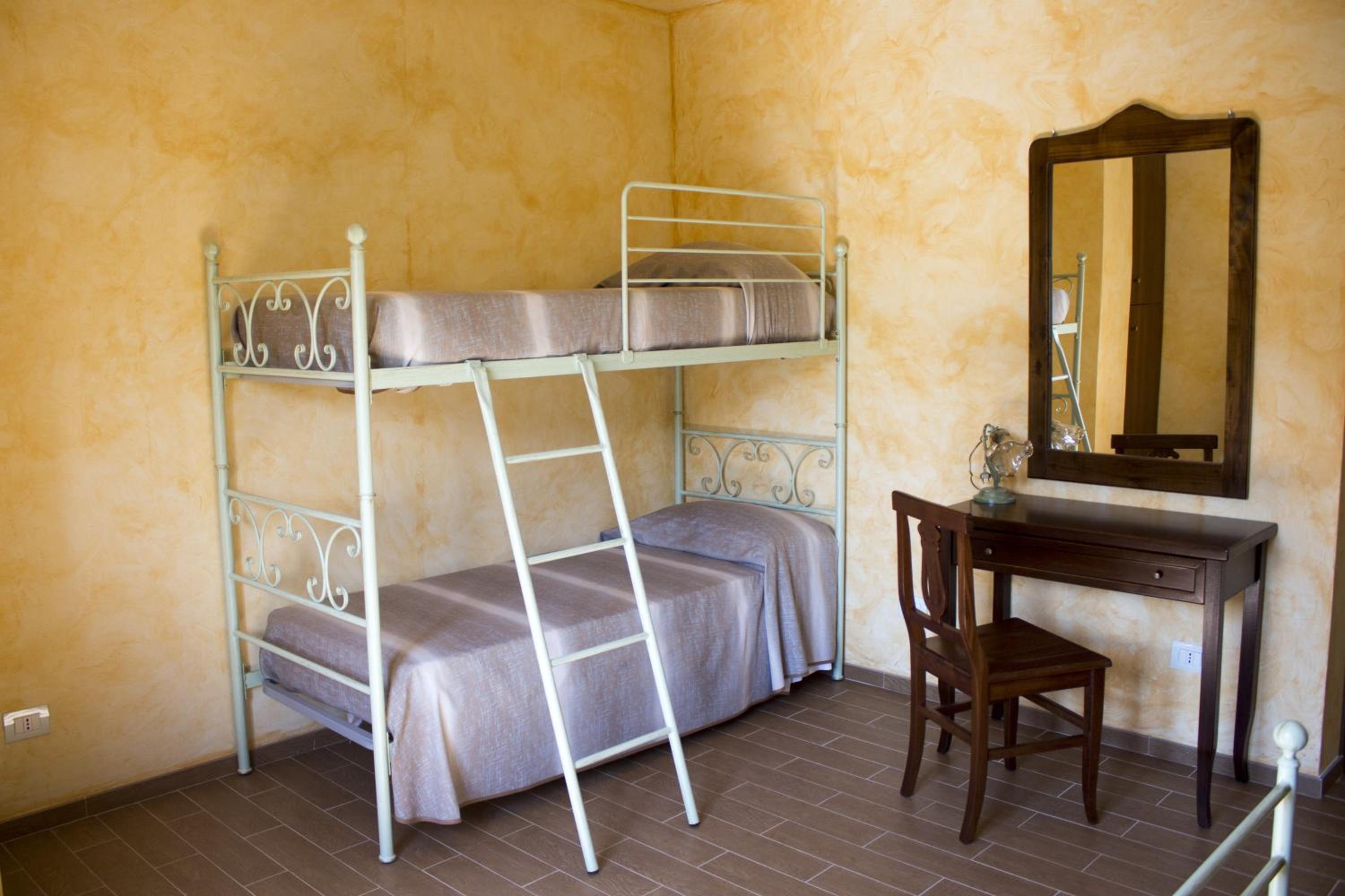 Quadruple Room with Garden View photo 3
