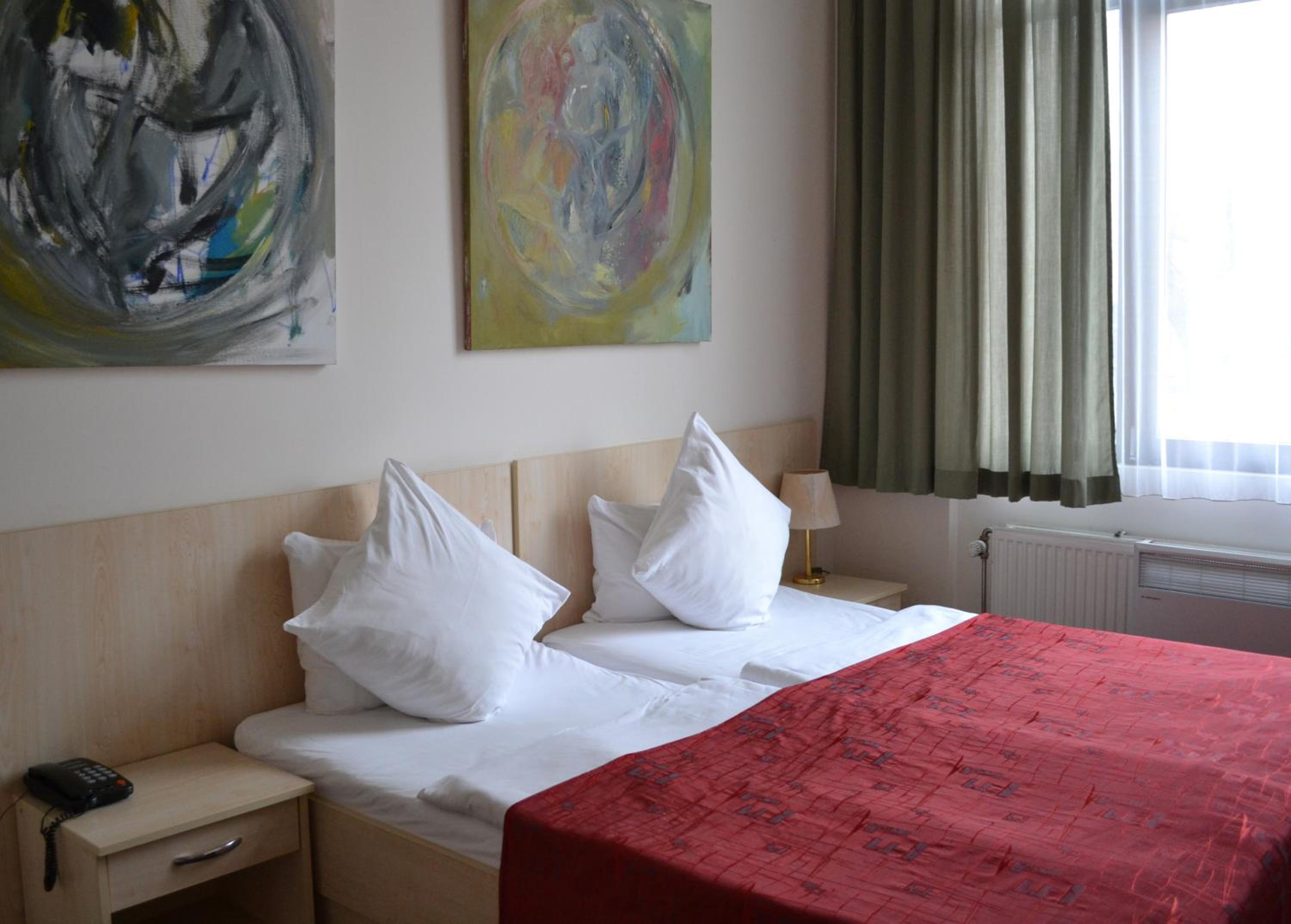 Triple Room with Private Bathroom