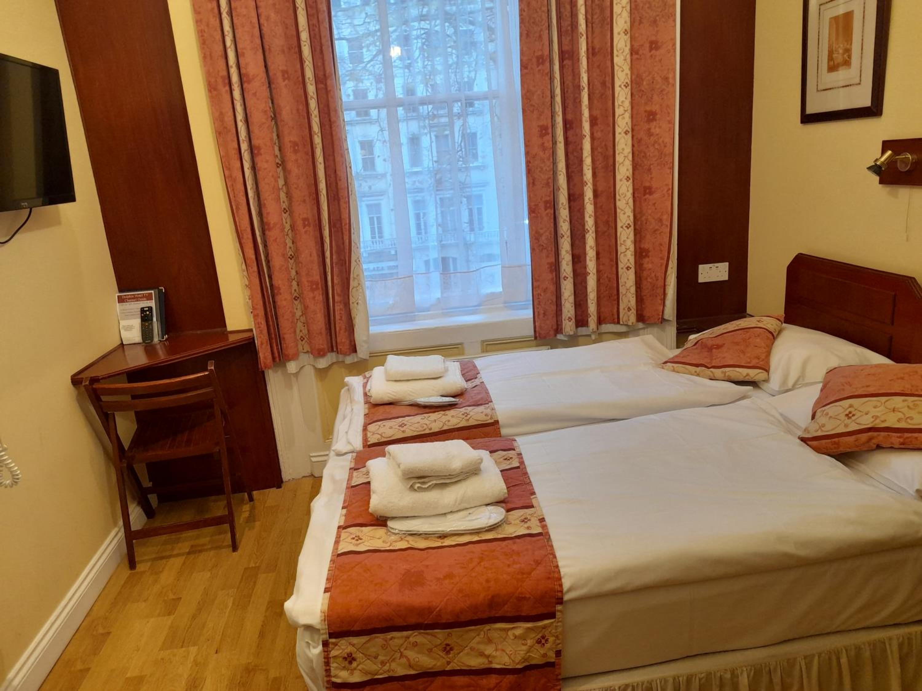 Superior Twin Room photo 1