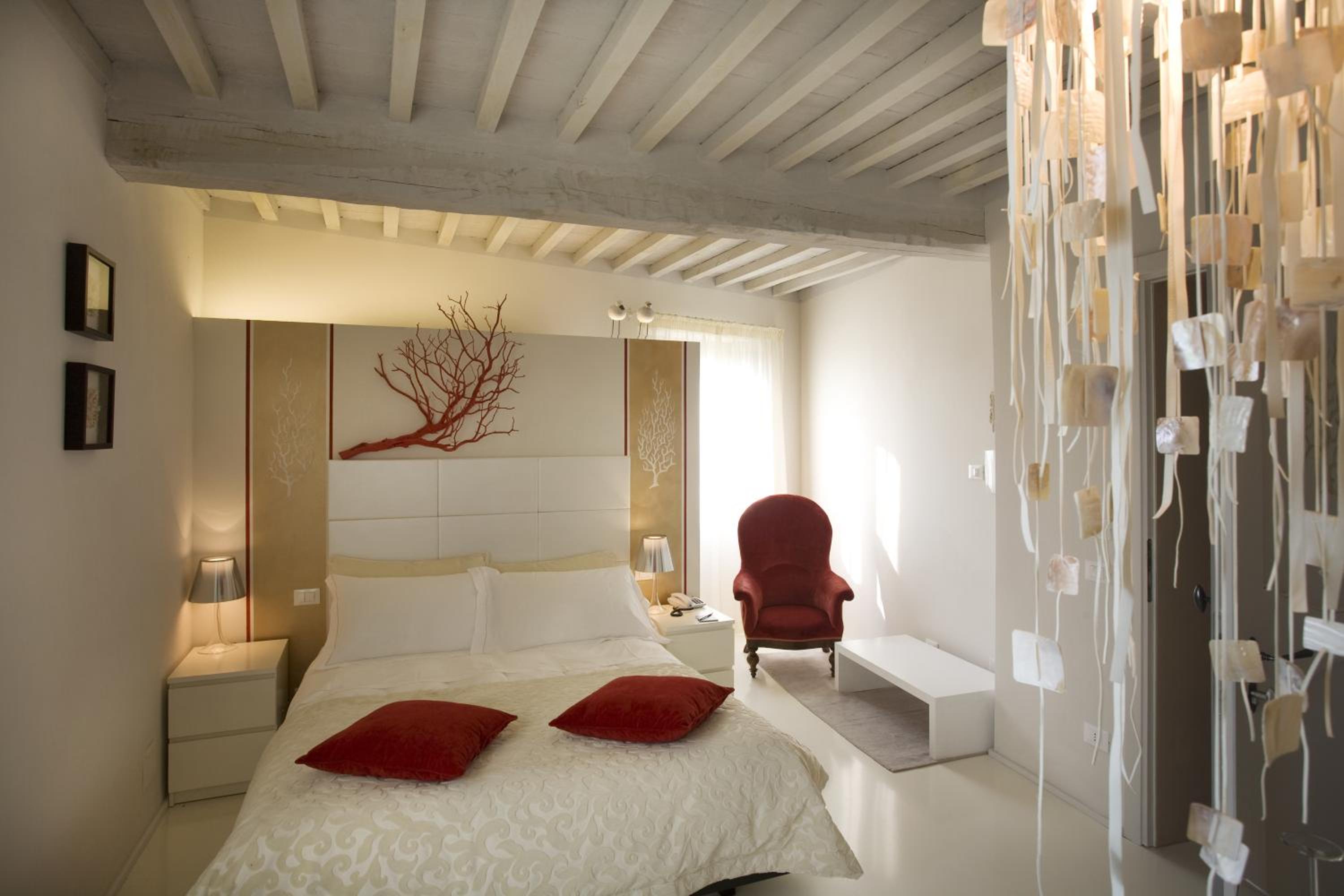 Standard Double Room - Photo 1