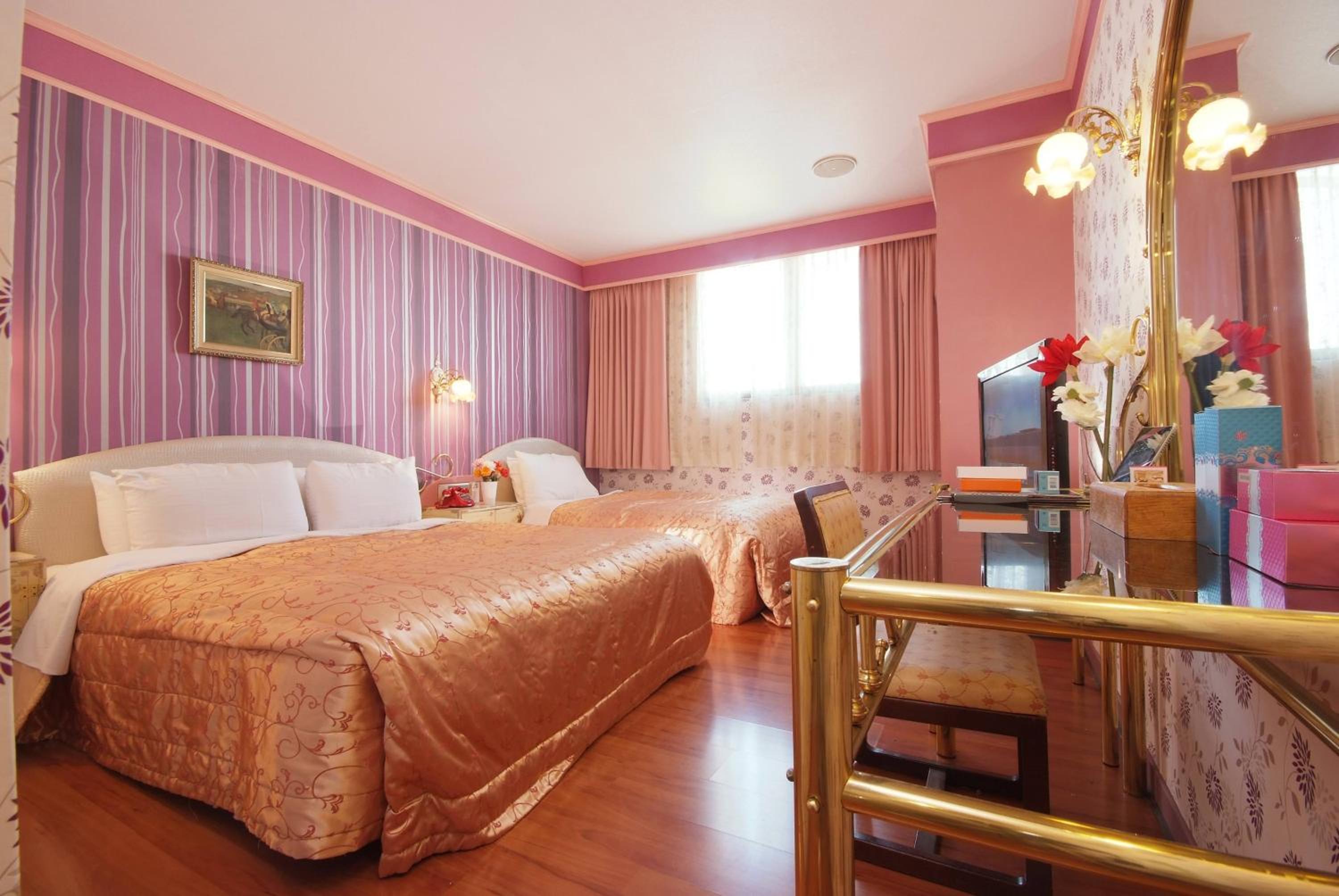 Classic Triple Room photo 1